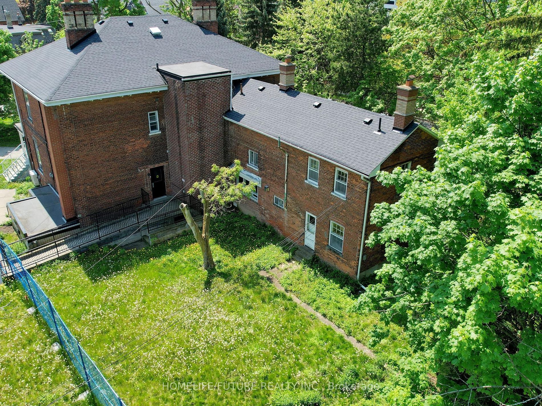 64 King Street