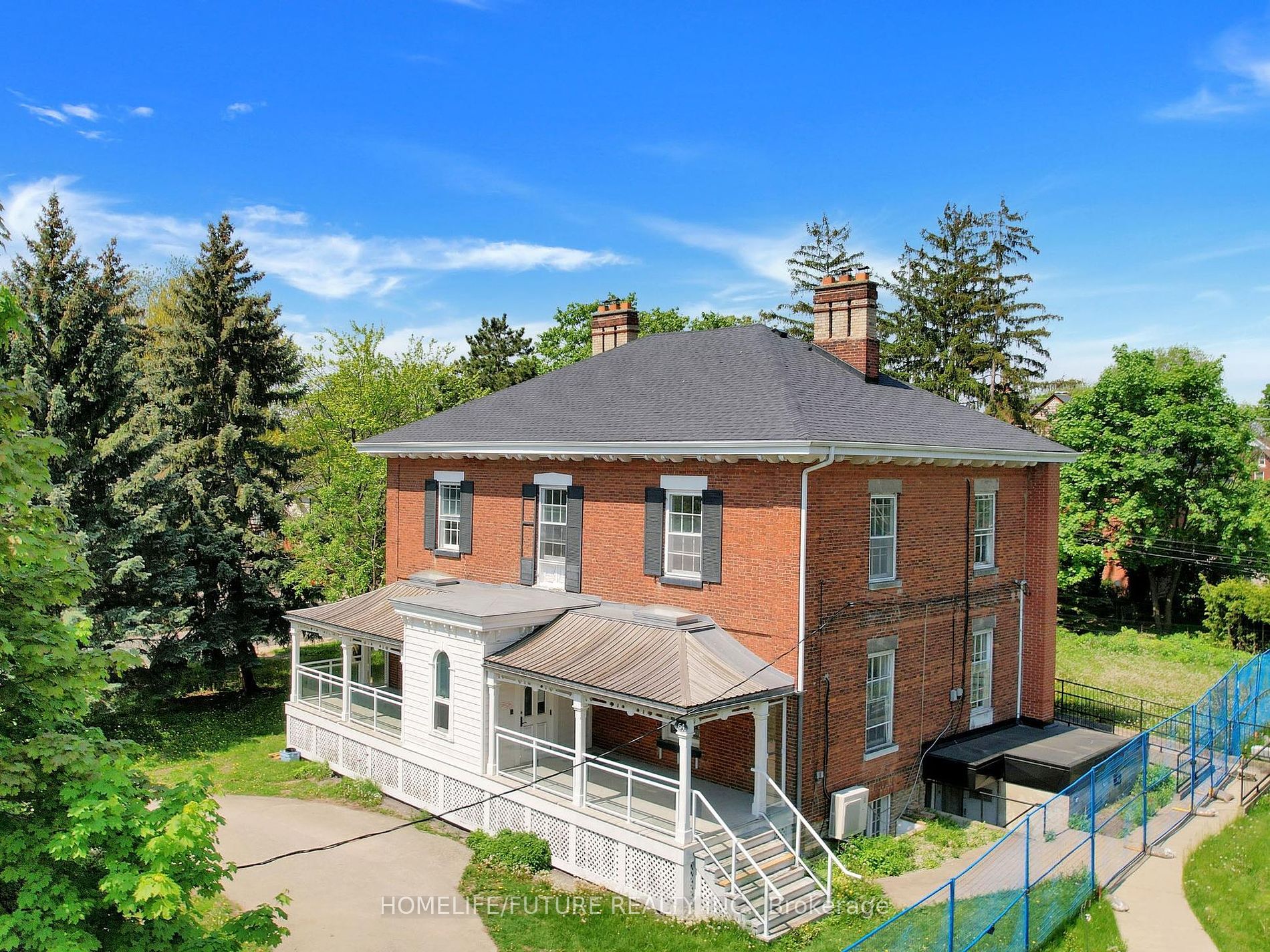 64 King Street