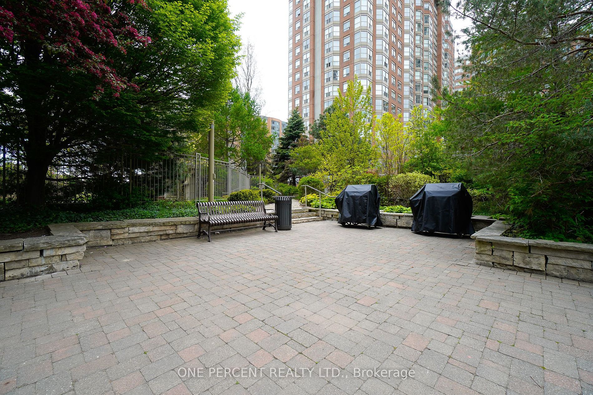 3888 Duke Of York Boulevard #923