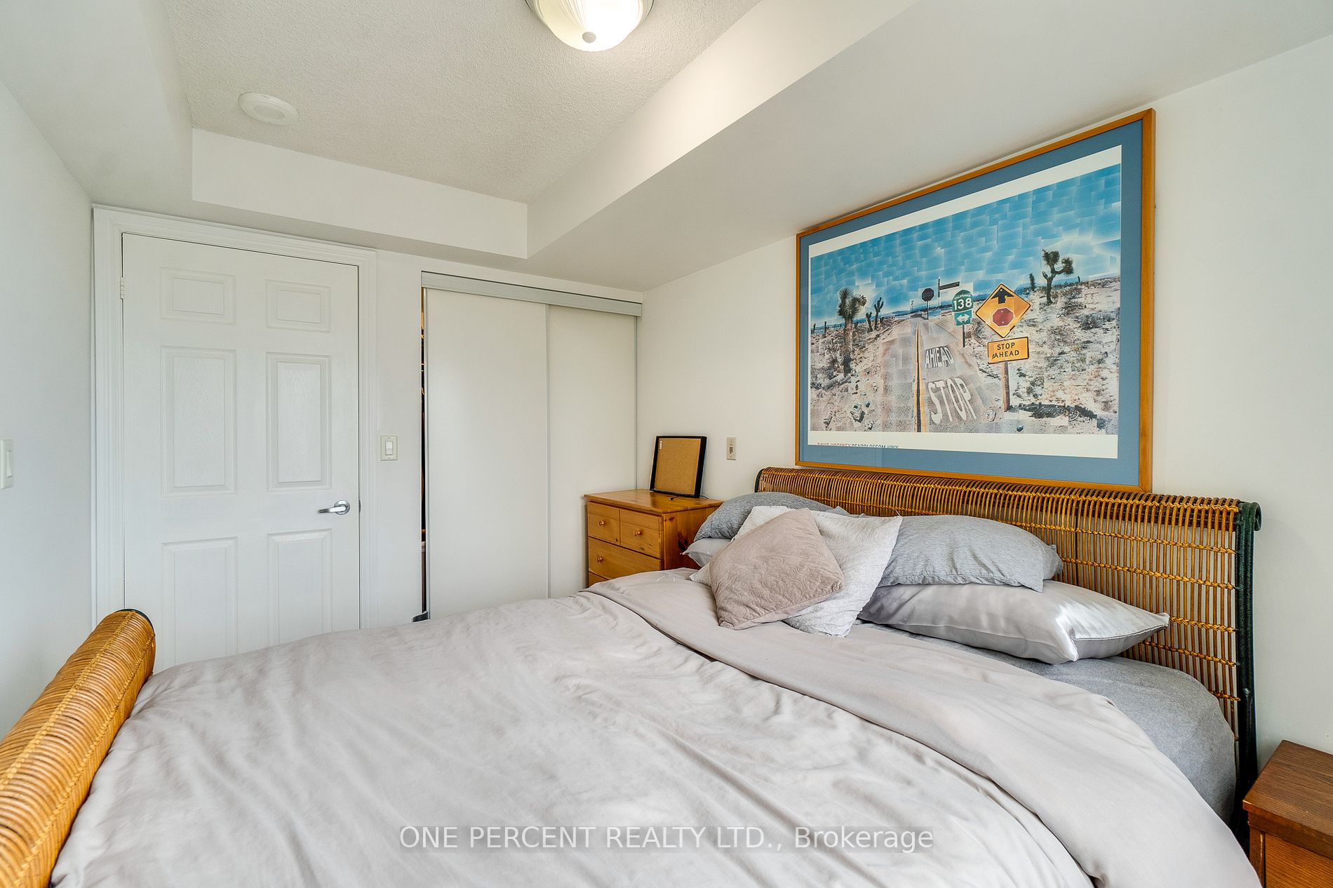 3888 Duke Of York Boulevard #923