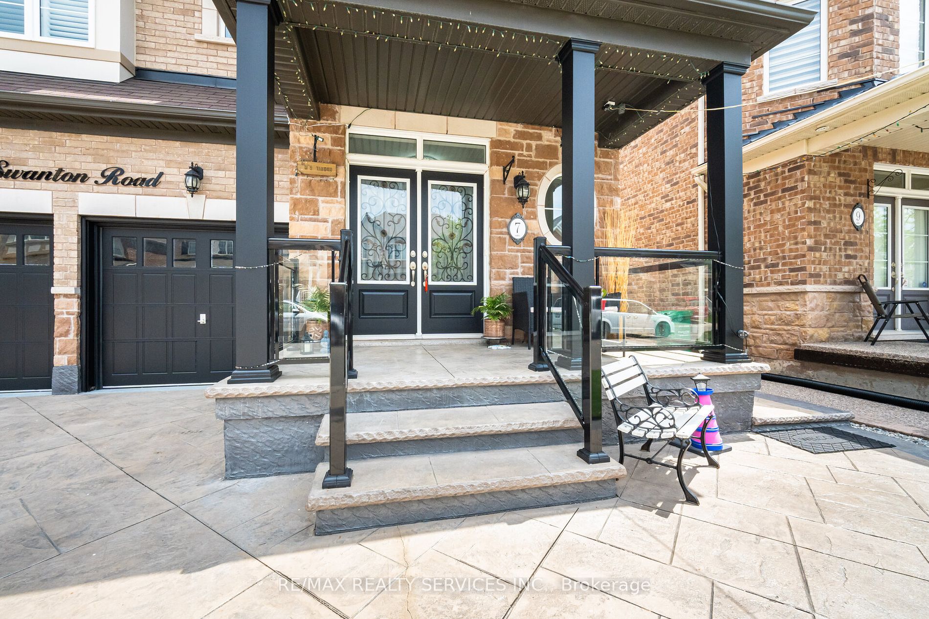 7 Swanton Rd