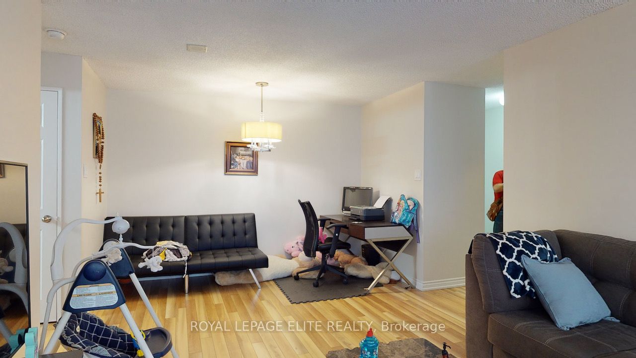 700 Constellation Dr, #202