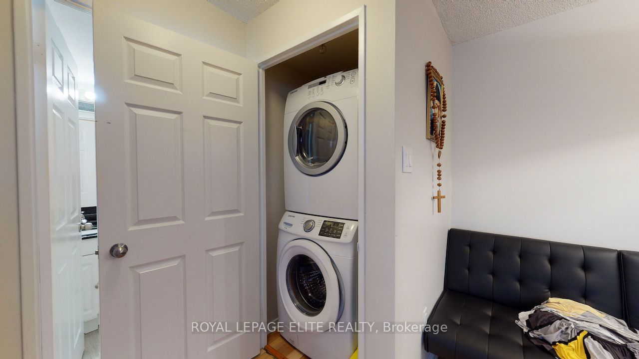 700 Constellation Dr, #202
