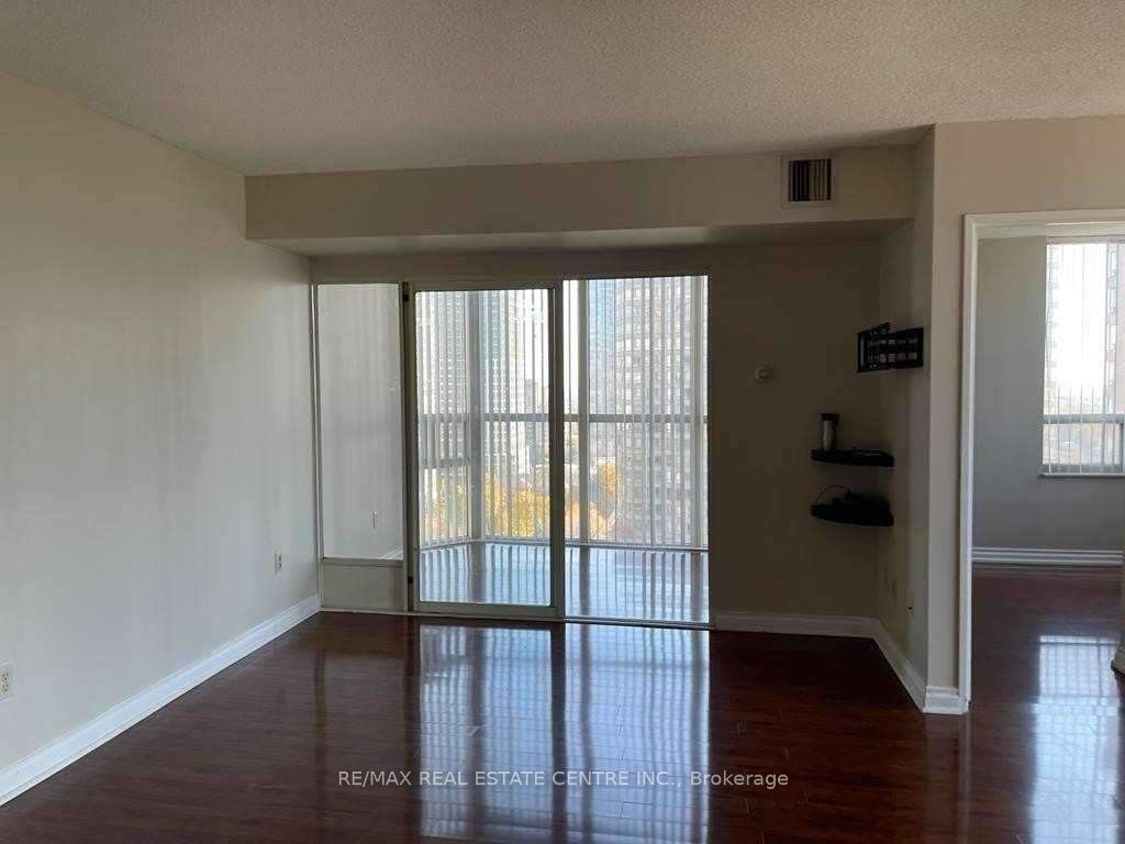 265 Enfield Place, #1403