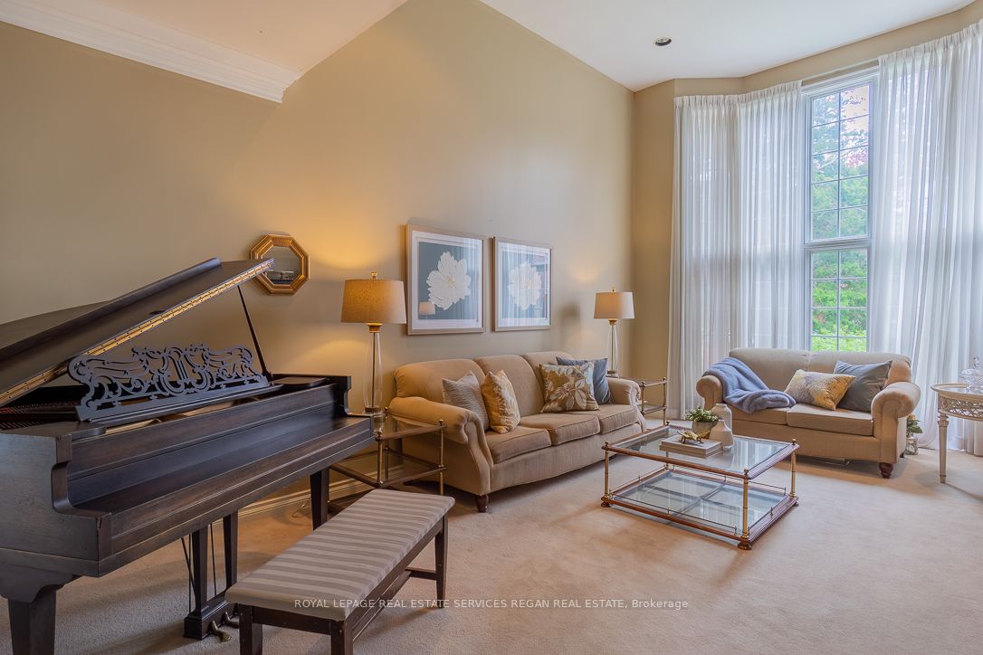 1935 Calgary Court