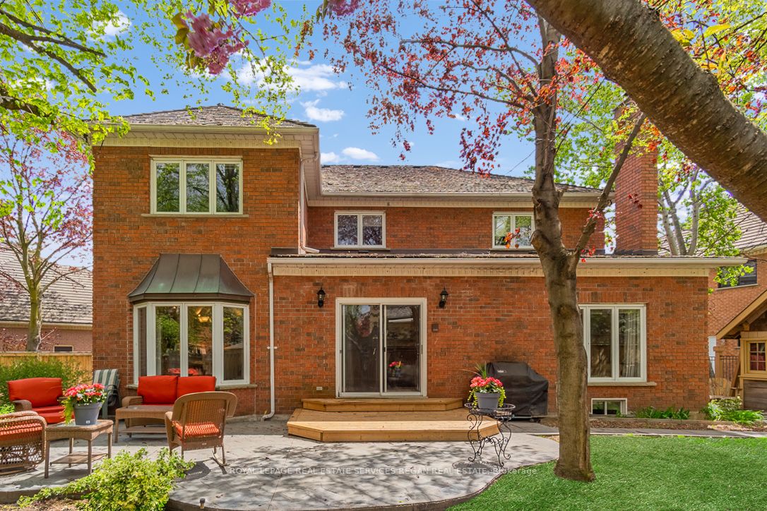 1935 Calgary Court