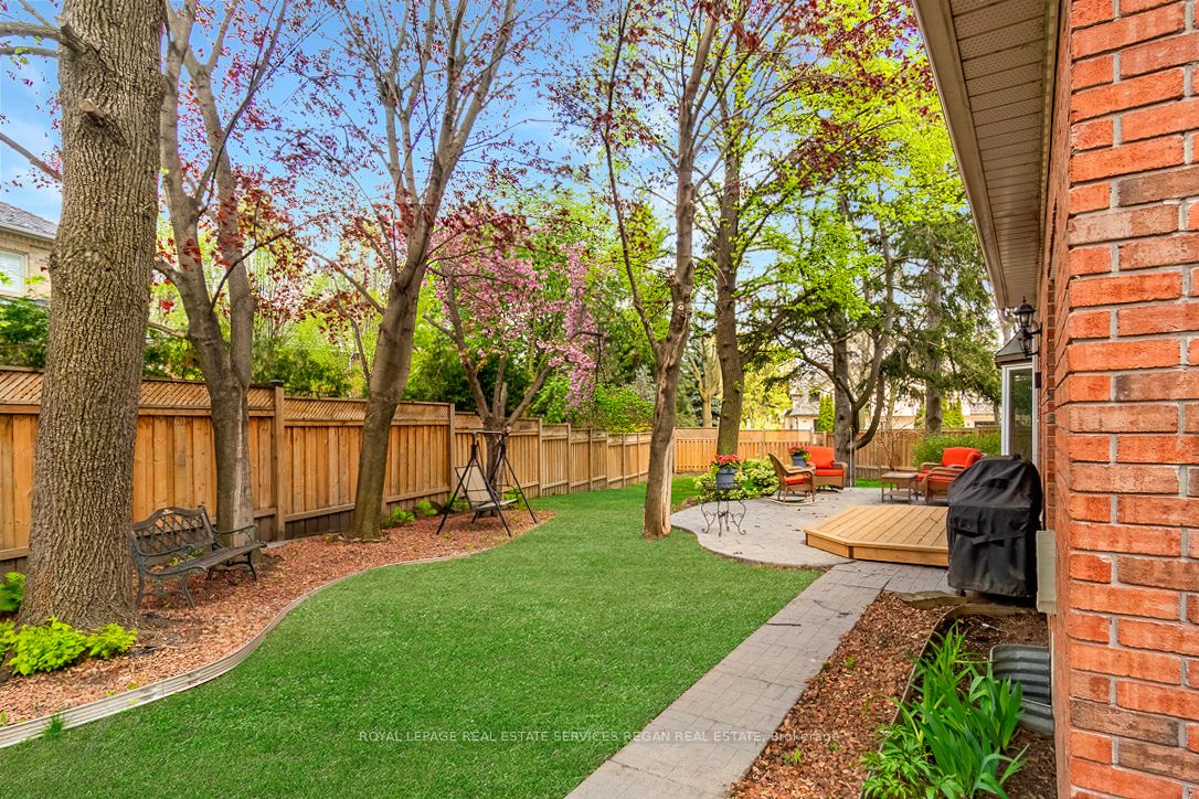 1935 Calgary Court