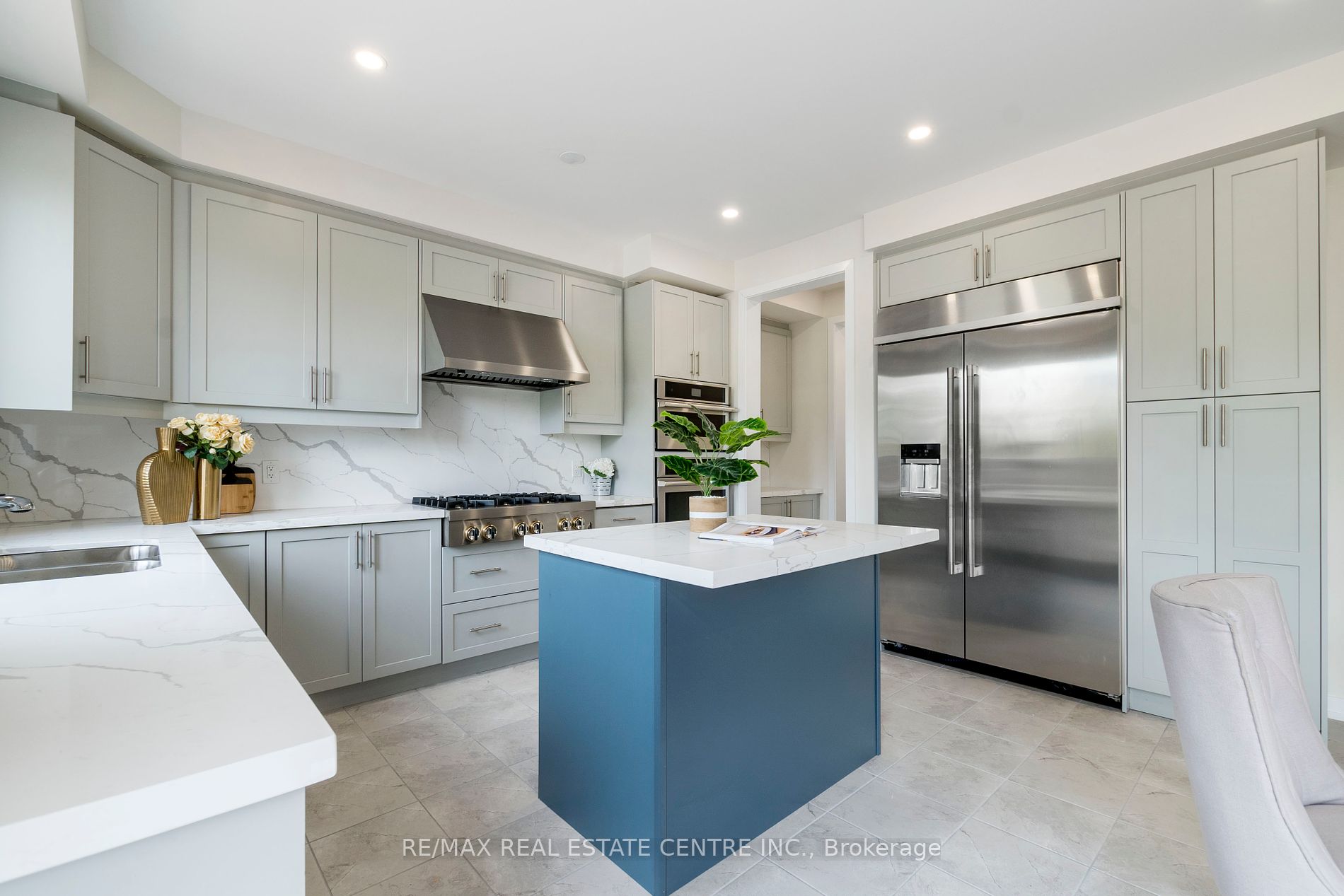 1535 Wellwood Terr