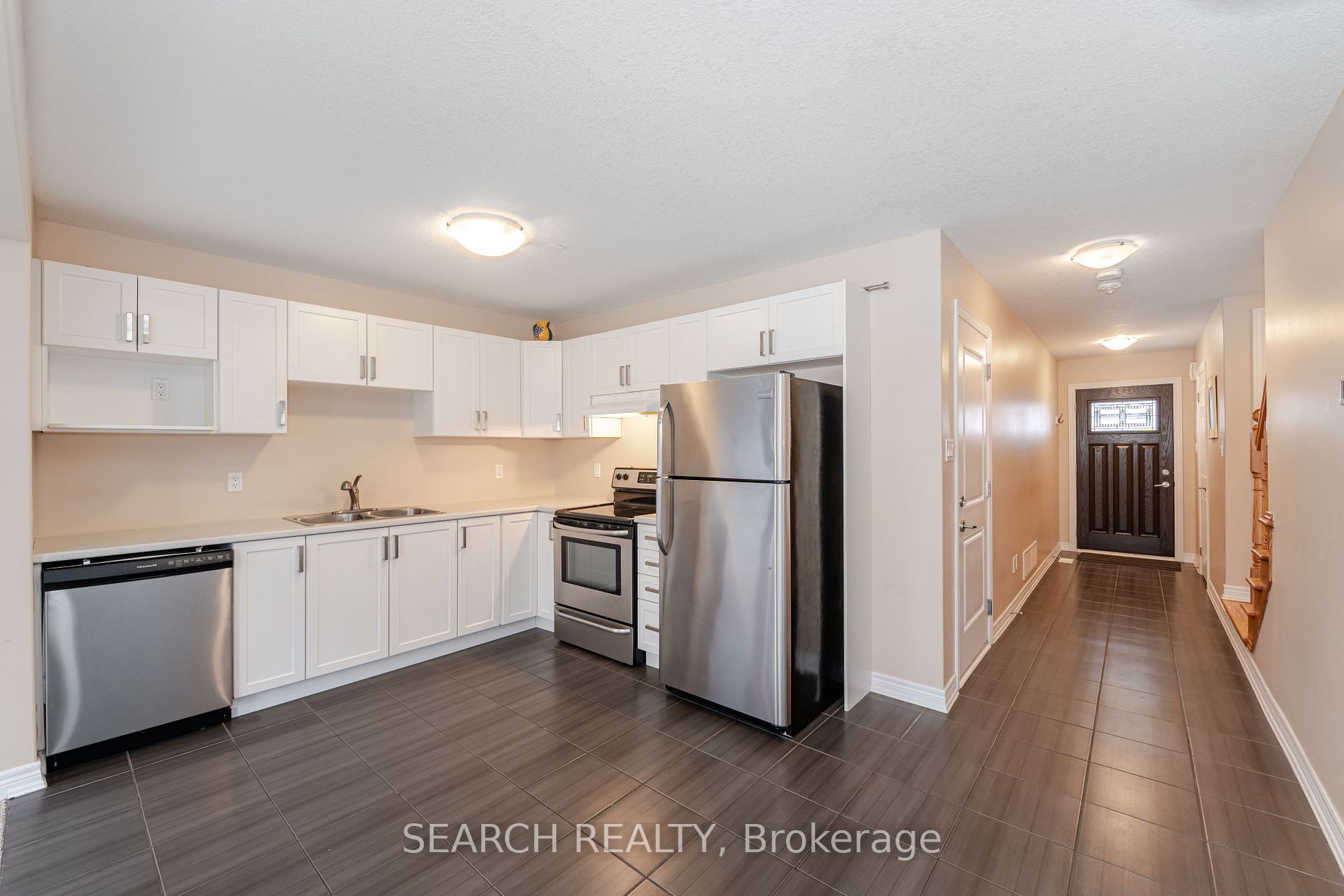 124 Parkinson Crescent, #16