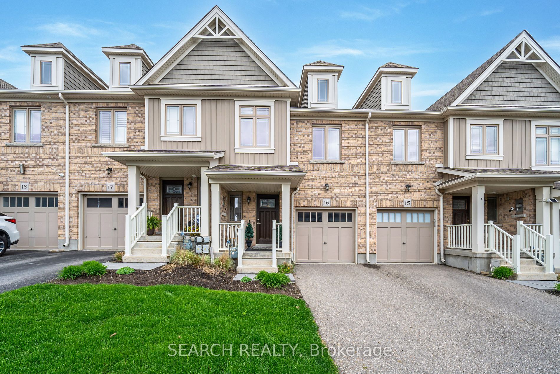 124 Parkinson Crescent, #16