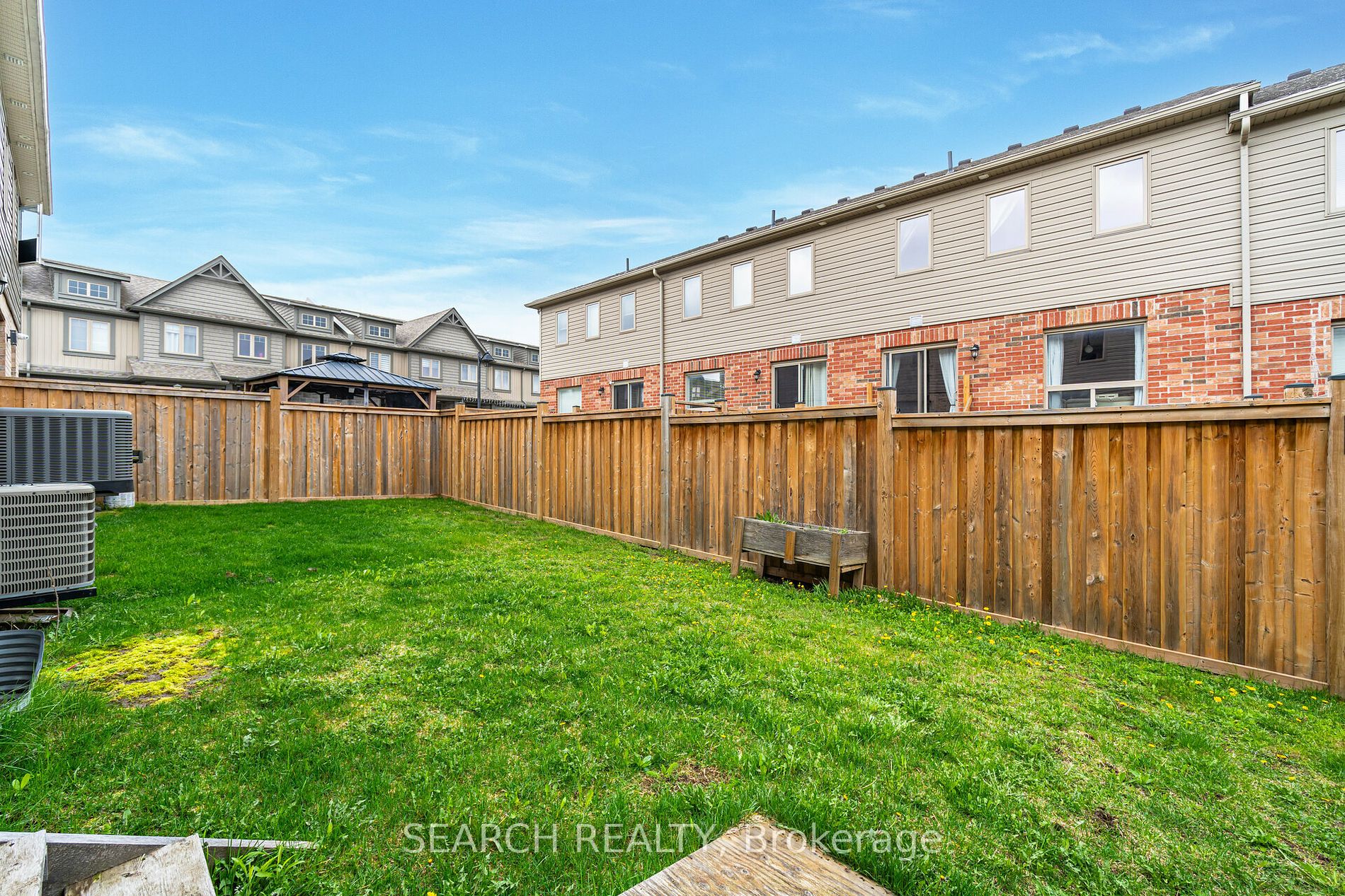 124 Parkinson Crescent, #16