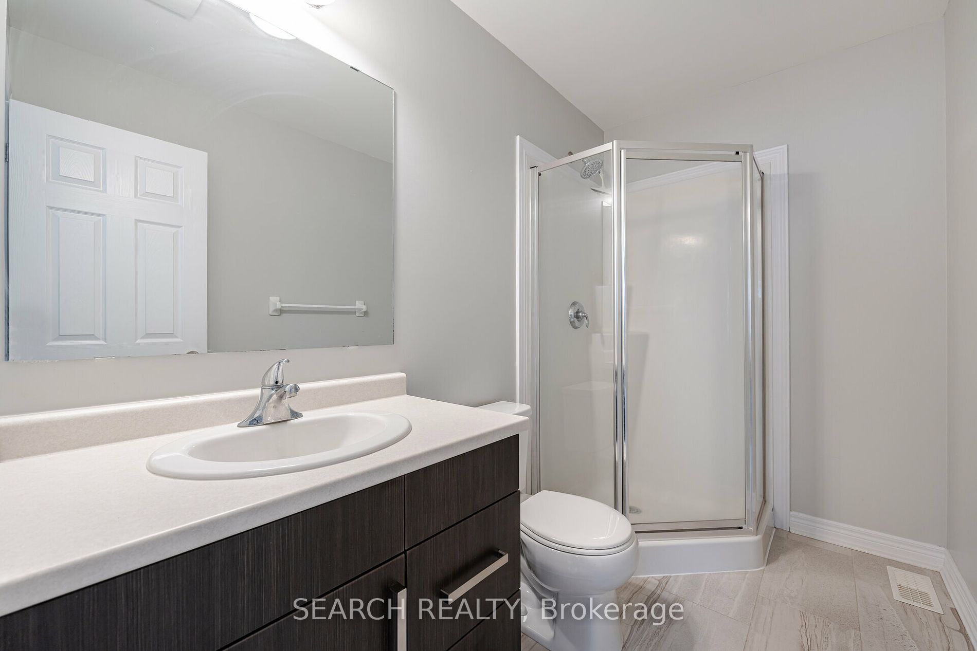 124 Parkinson Crescent, #16