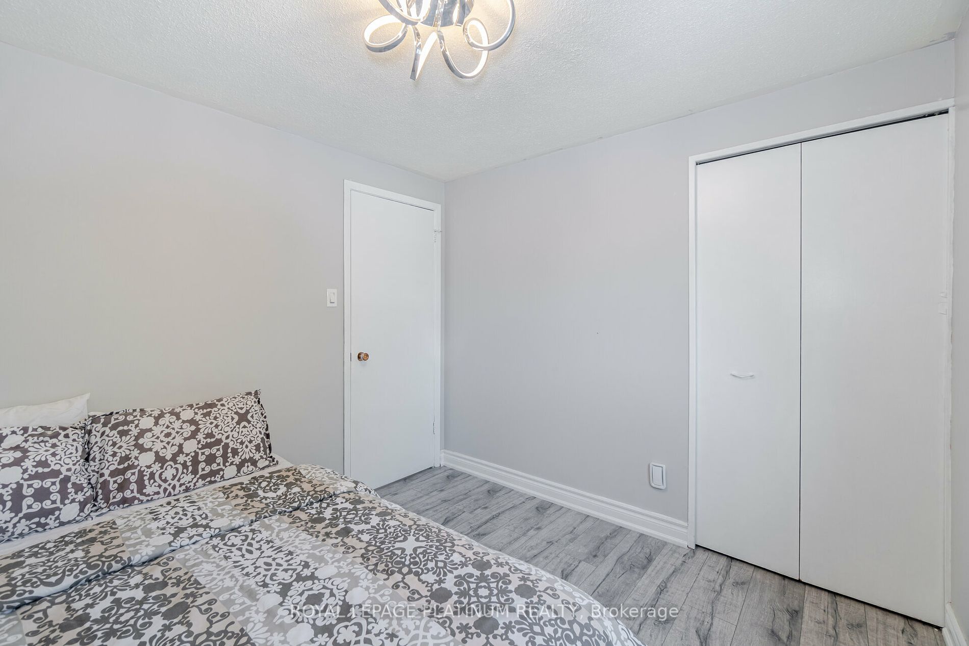 63 Faludon Dr