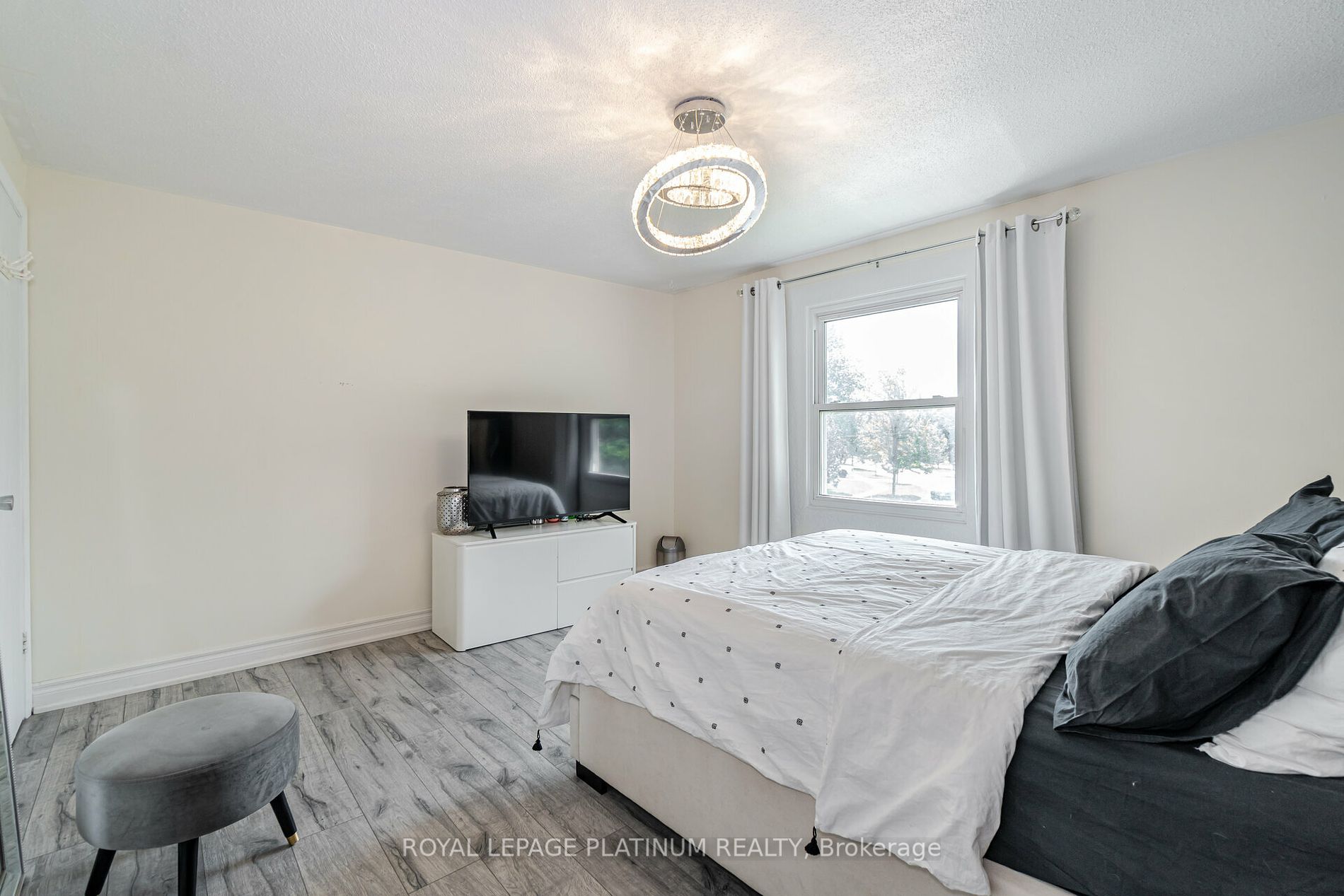 63 Faludon Dr
