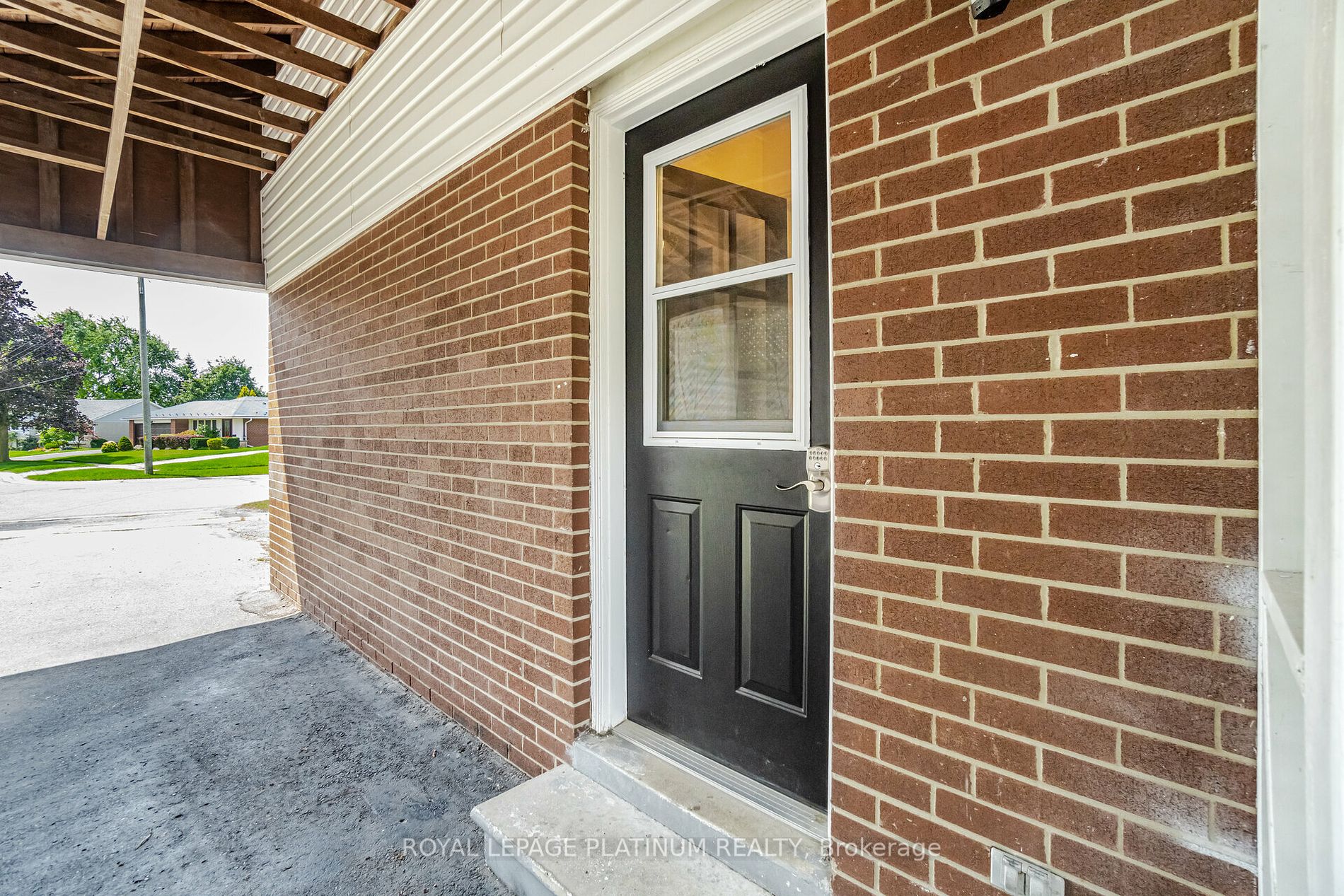 63 Faludon Dr