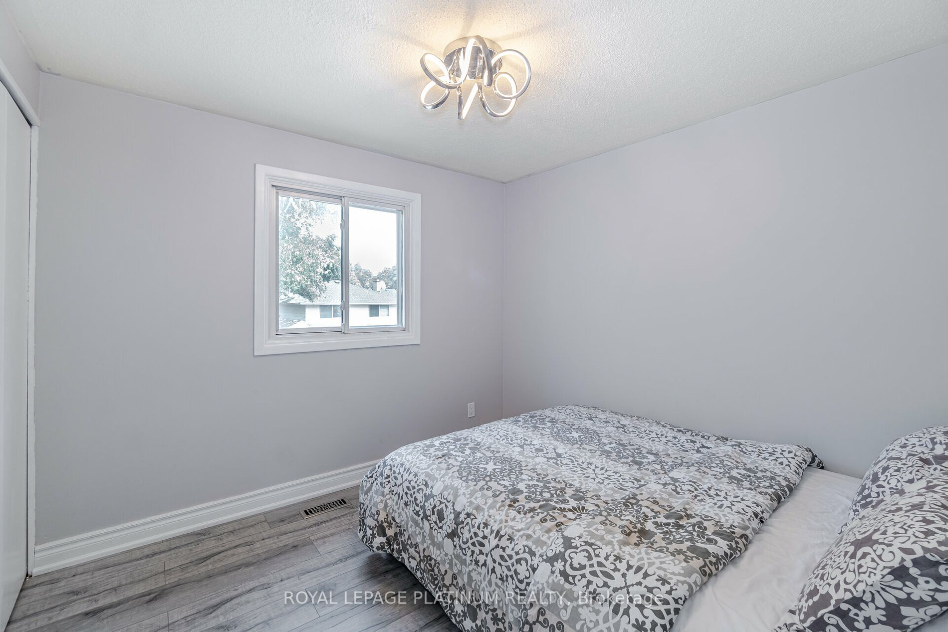 63 Faludon Dr