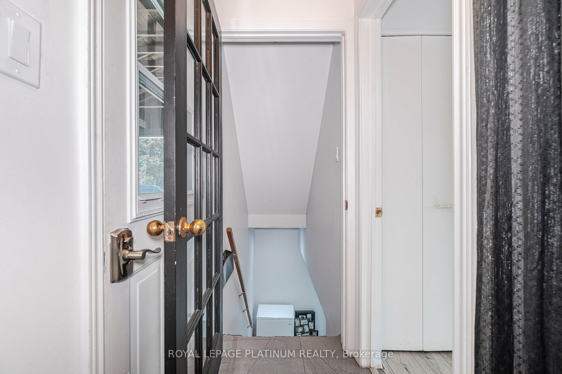 63 Faludon Dr