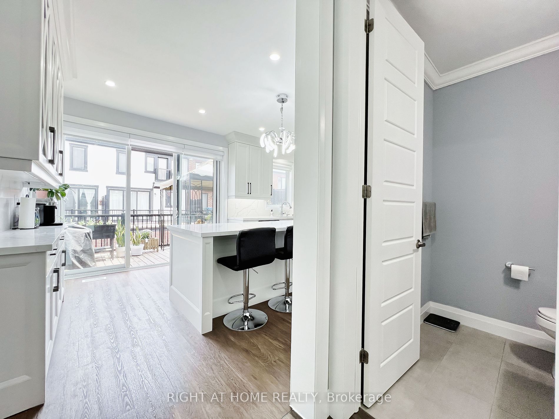 975 Whitlock Avenue #20