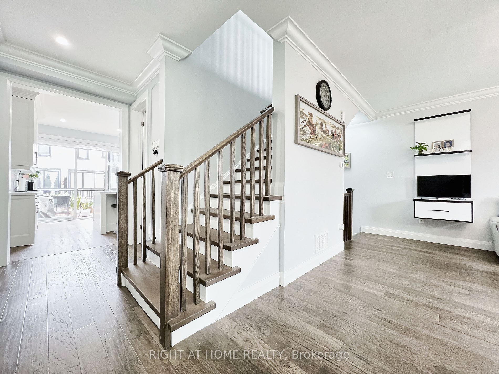 975 Whitlock Avenue #20