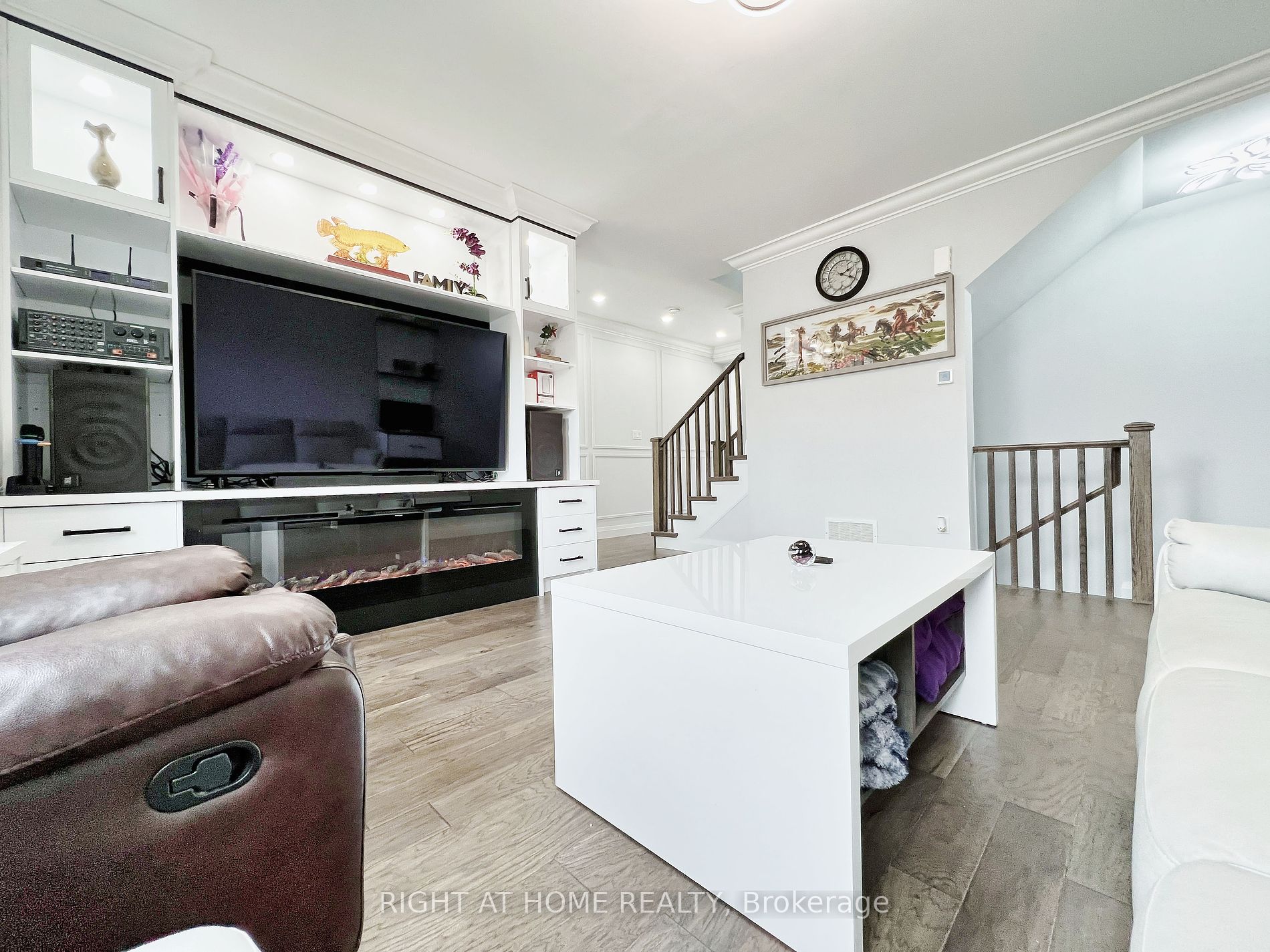 975 Whitlock Avenue #20