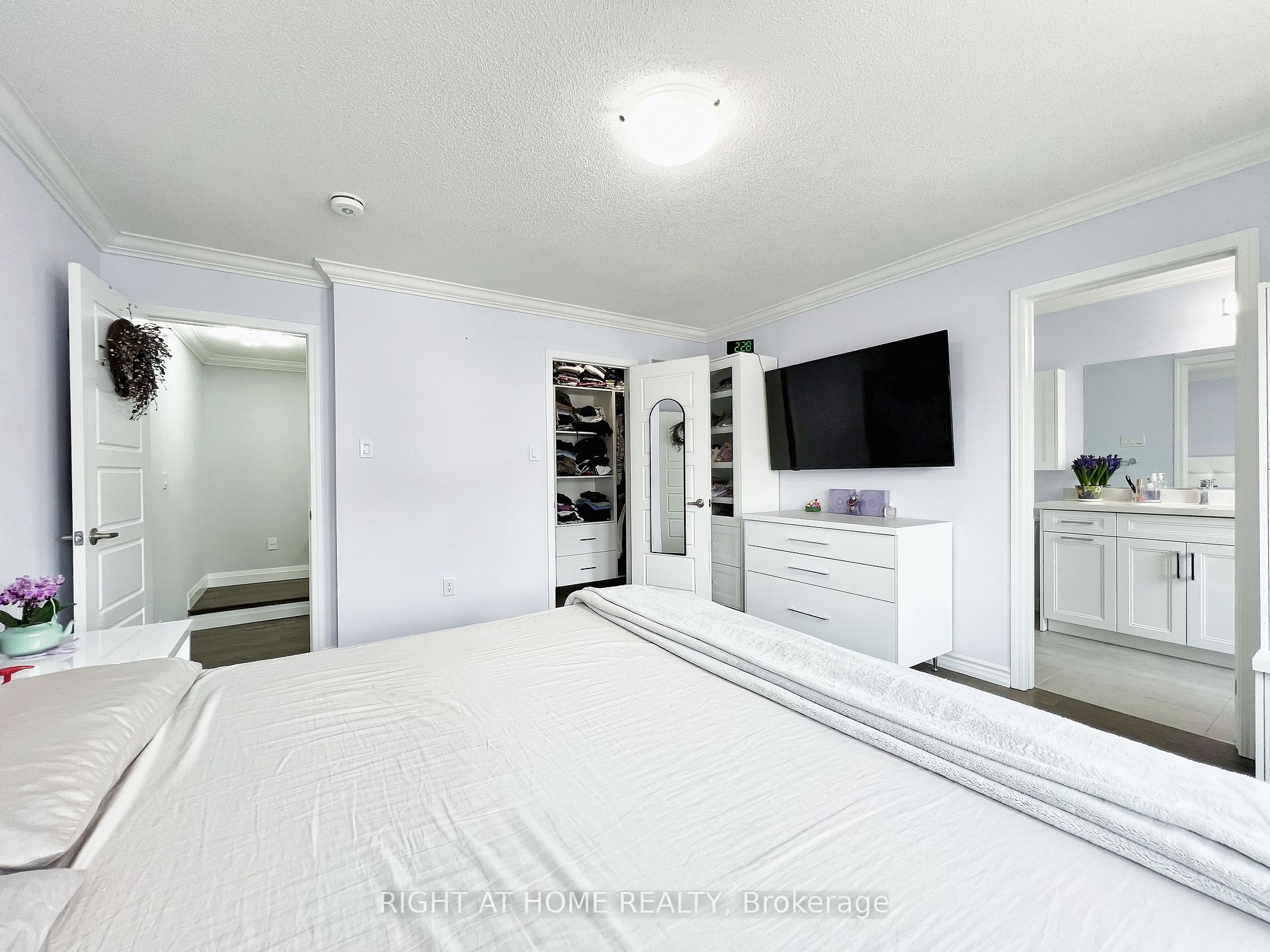 975 Whitlock Avenue #20