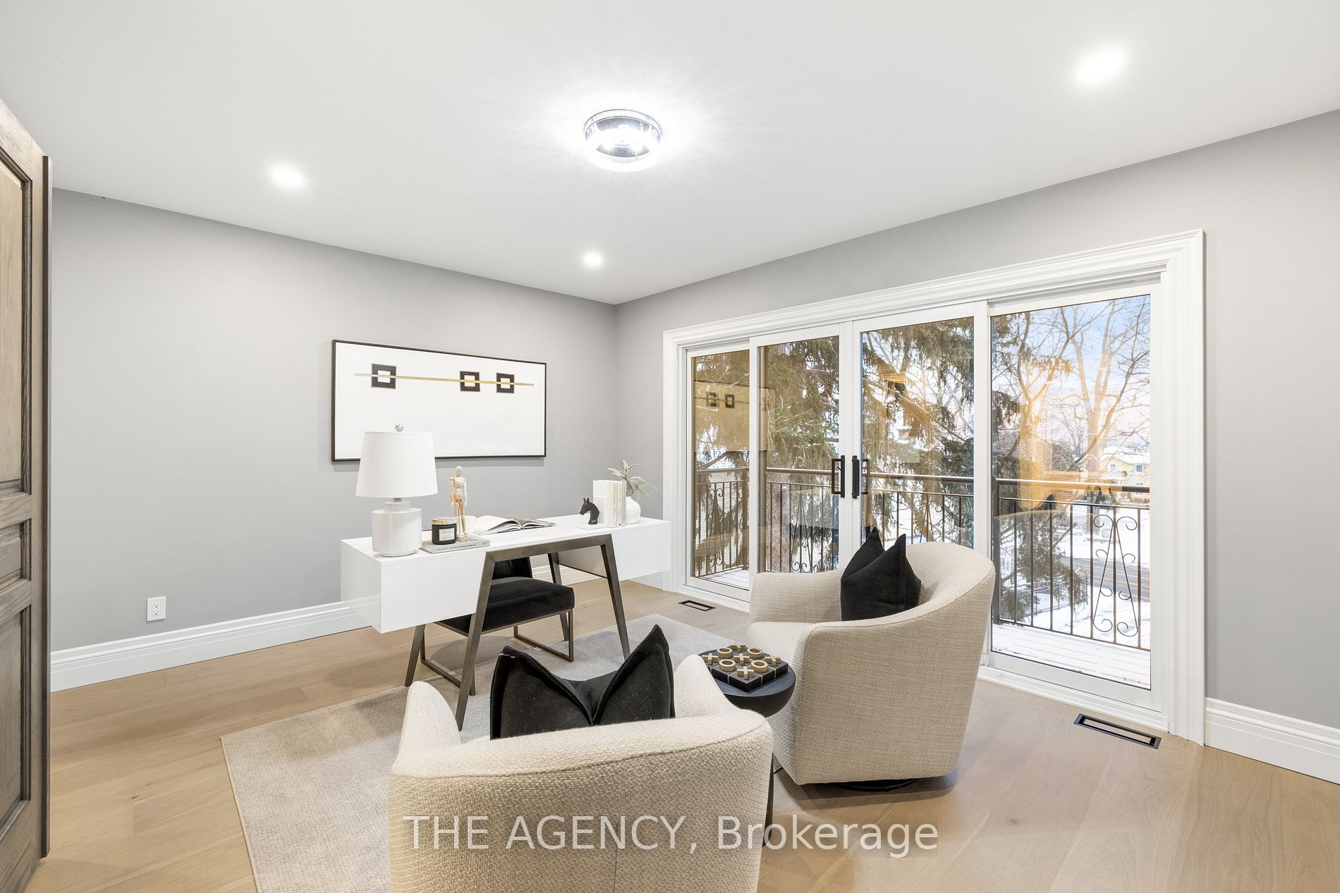 2409 Lakeshore Road
