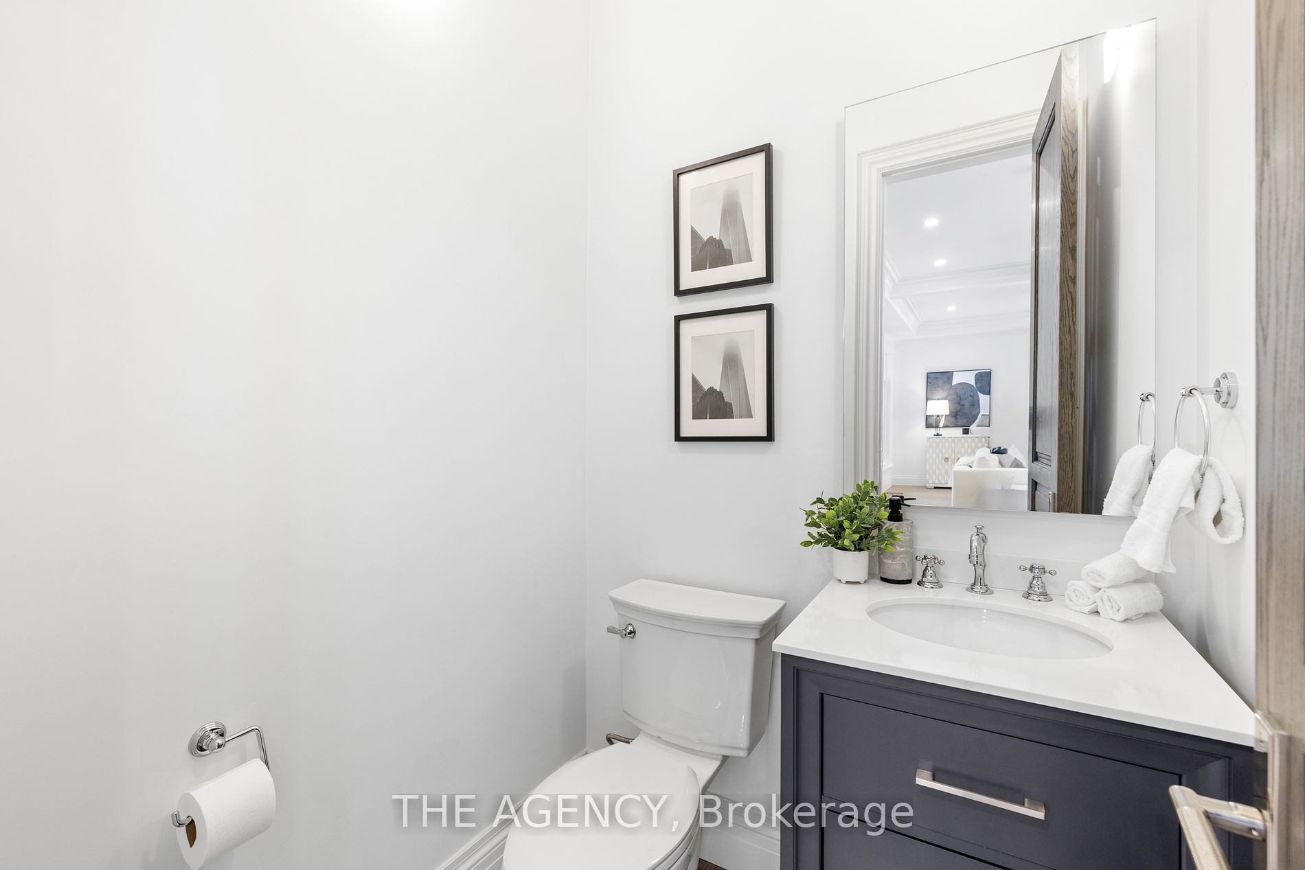 2409 Lakeshore Road