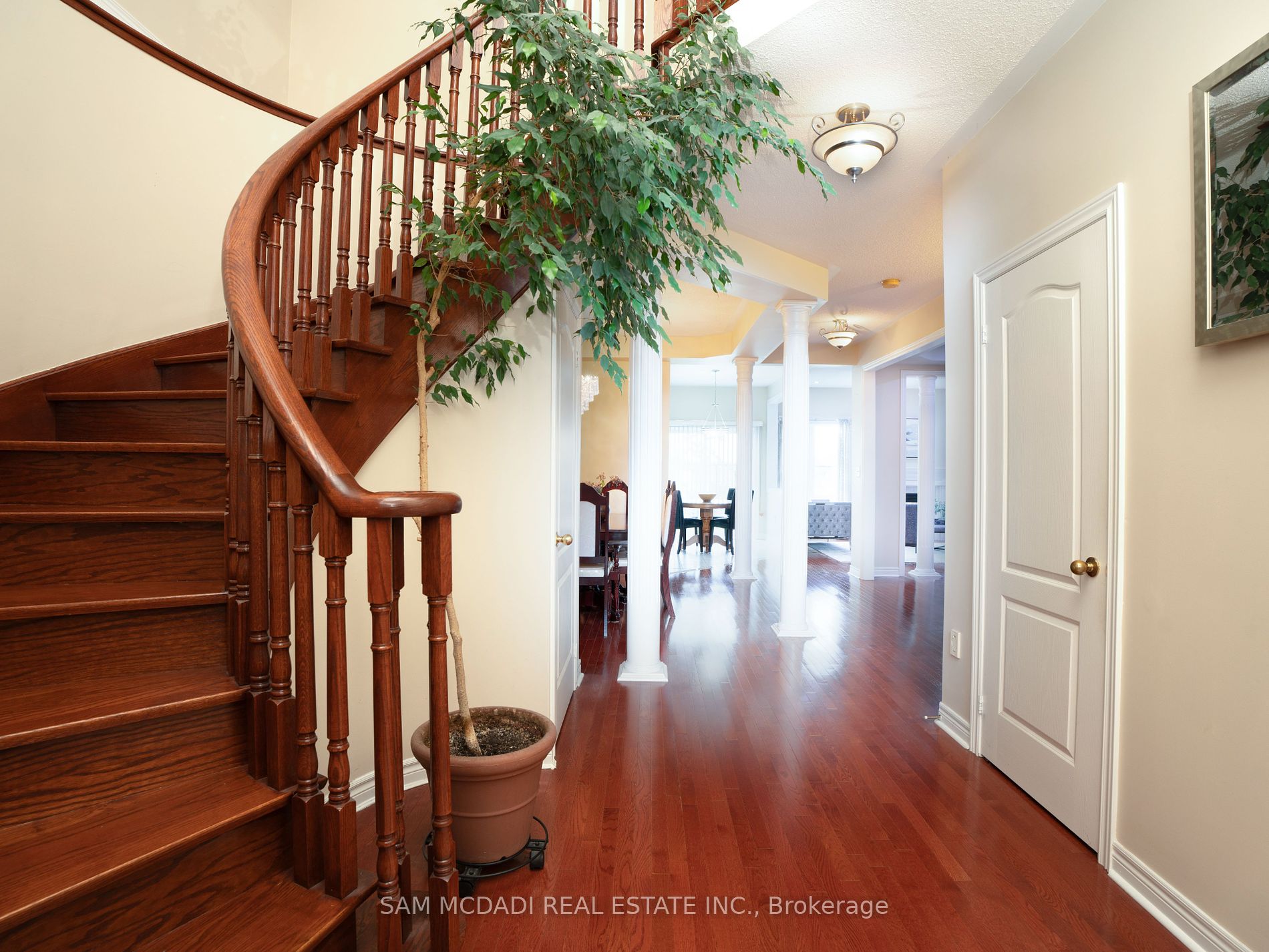 4903 Sebastian Dr