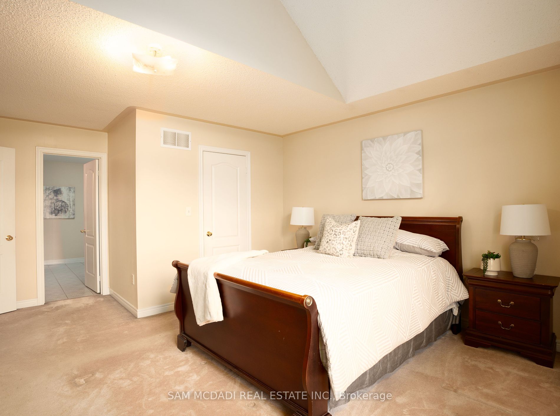 4903 Sebastian Dr