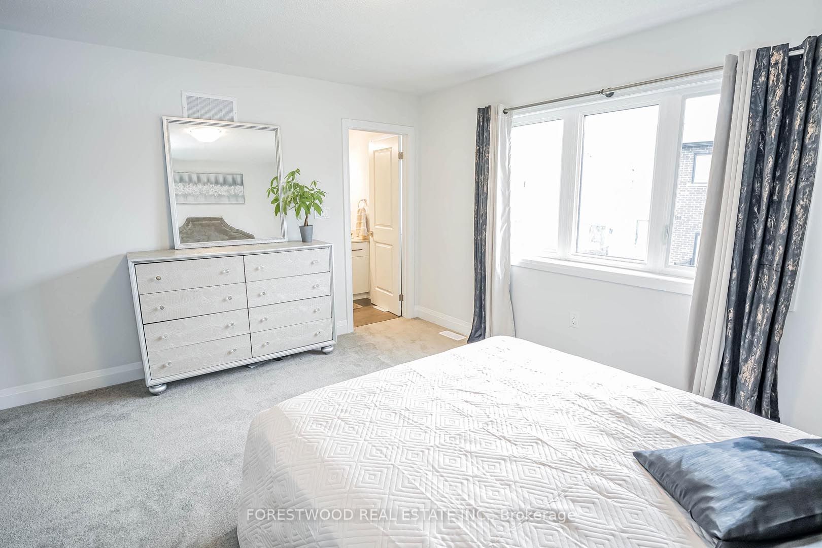 53 Humberstone Drive
