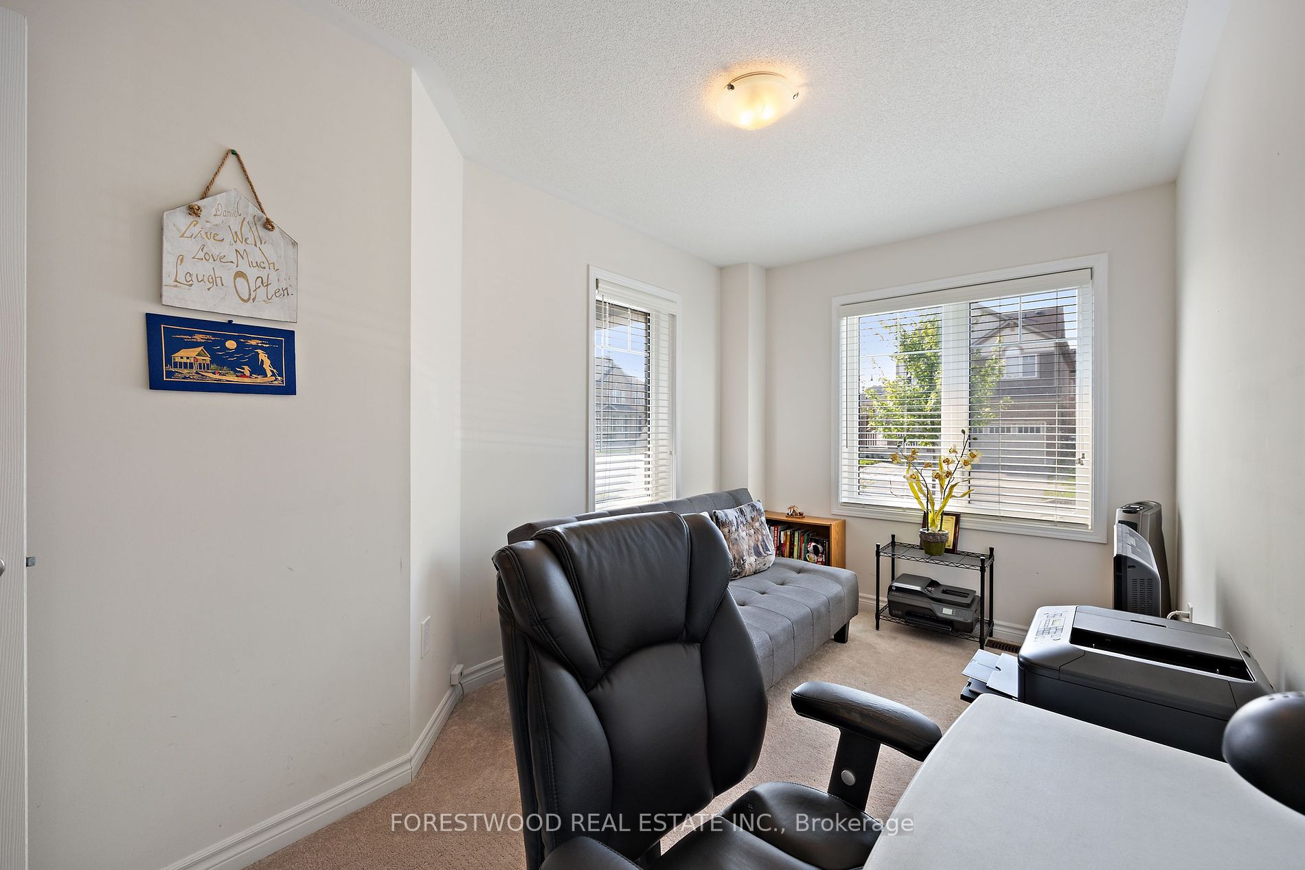 93 Enford Cres