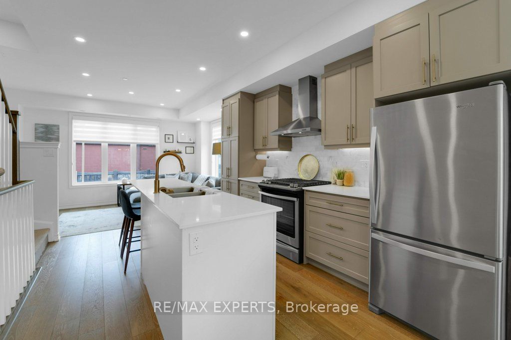 80 Eastwood Park Gdns, #1