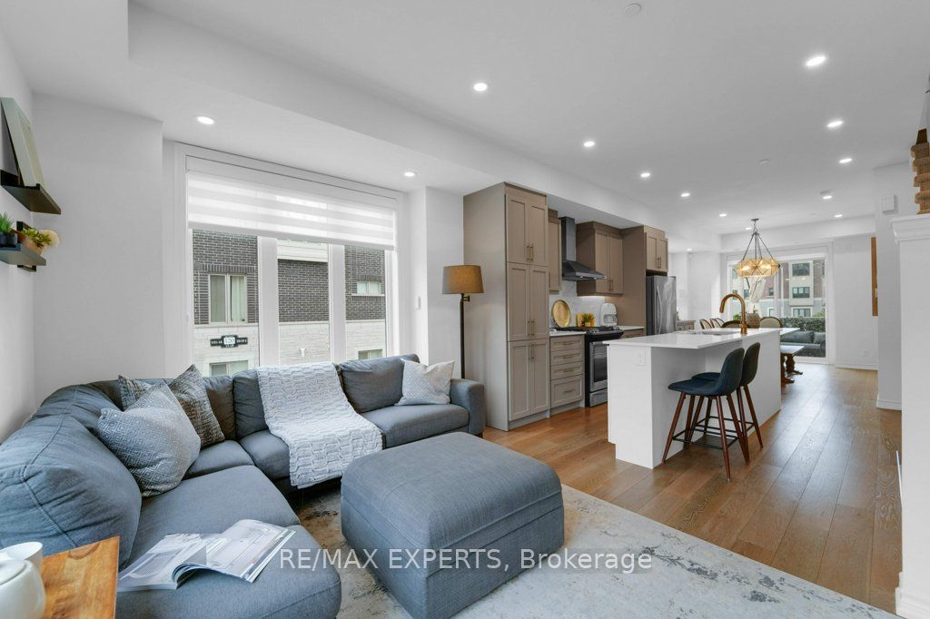 80 Eastwood Park Gdns, #1