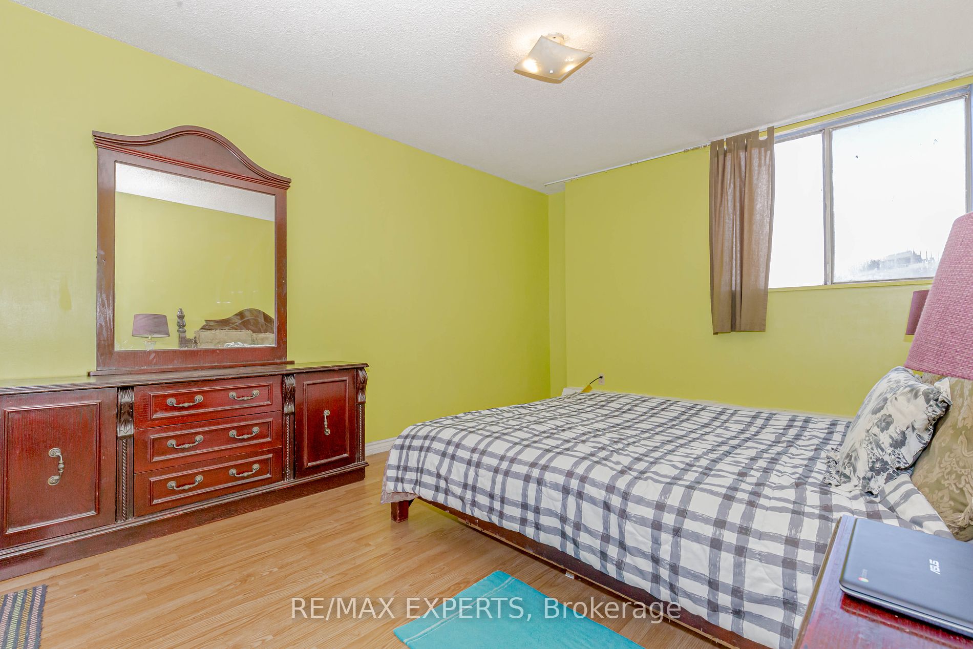 330 Dixon Rd, #1902