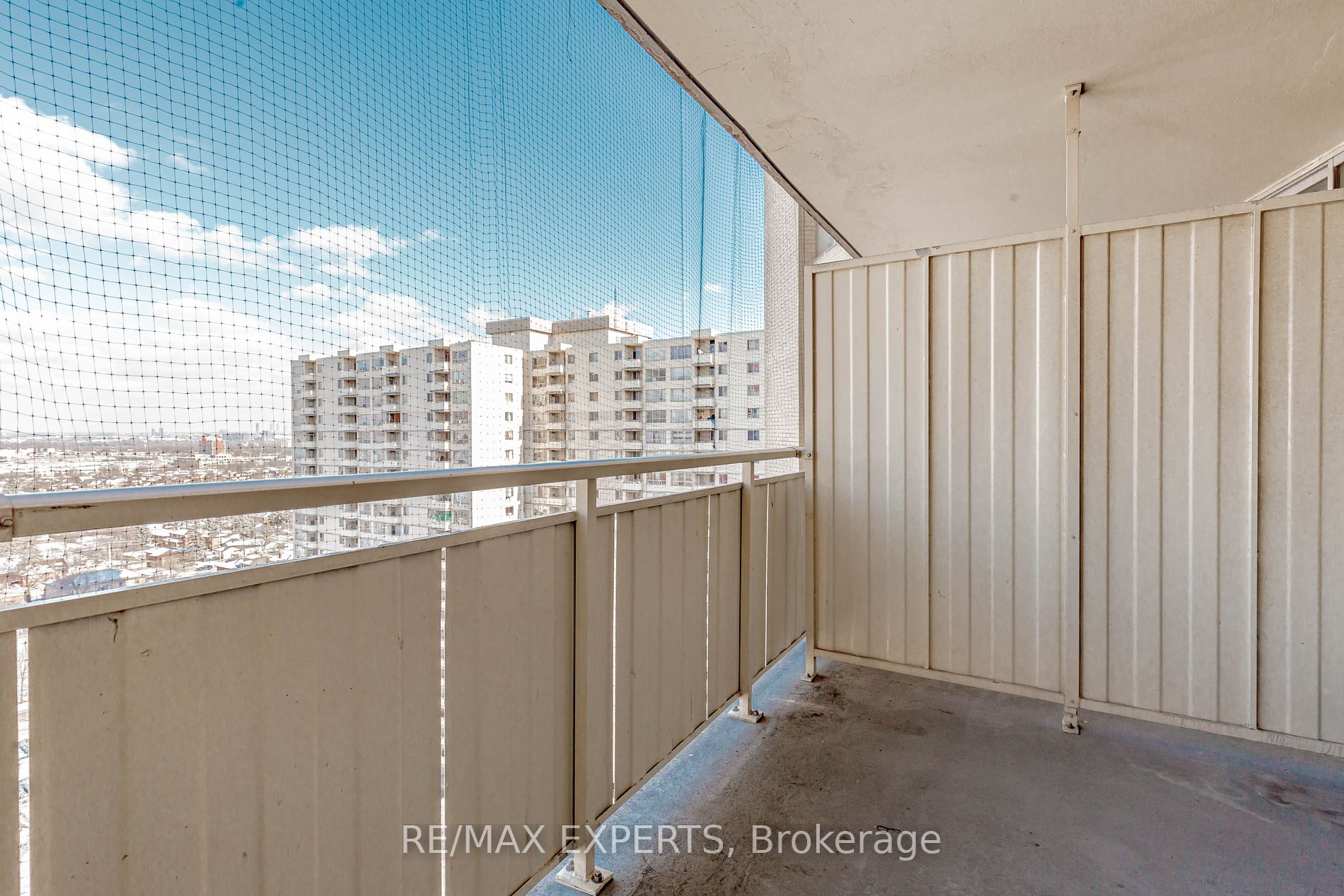 330 Dixon Rd, #1902
