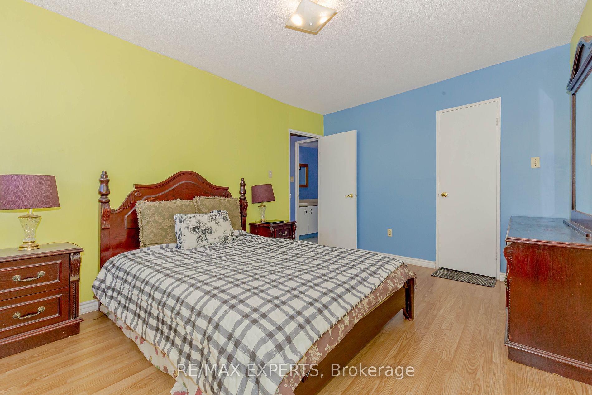 330 Dixon Rd, #1902