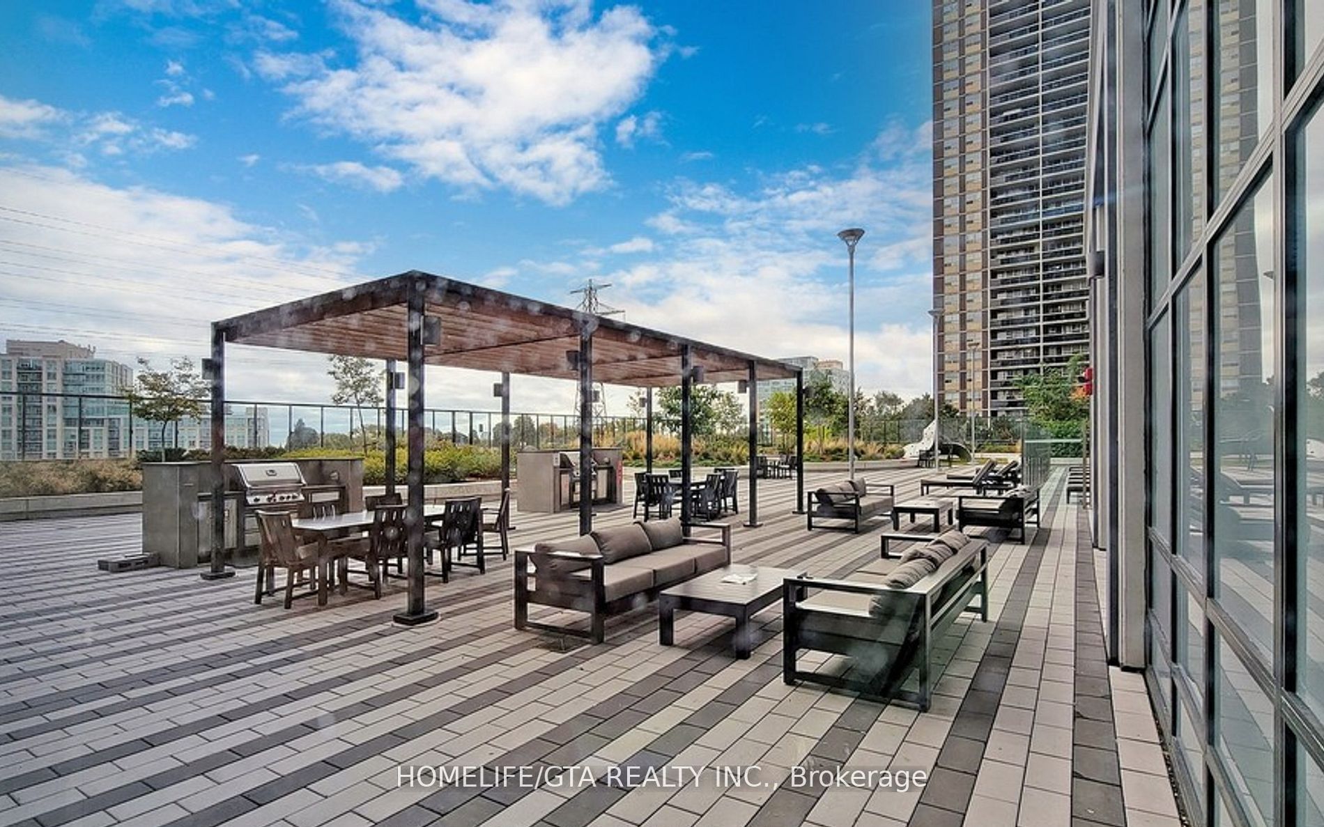 9 Mabelle Avenue, #2215