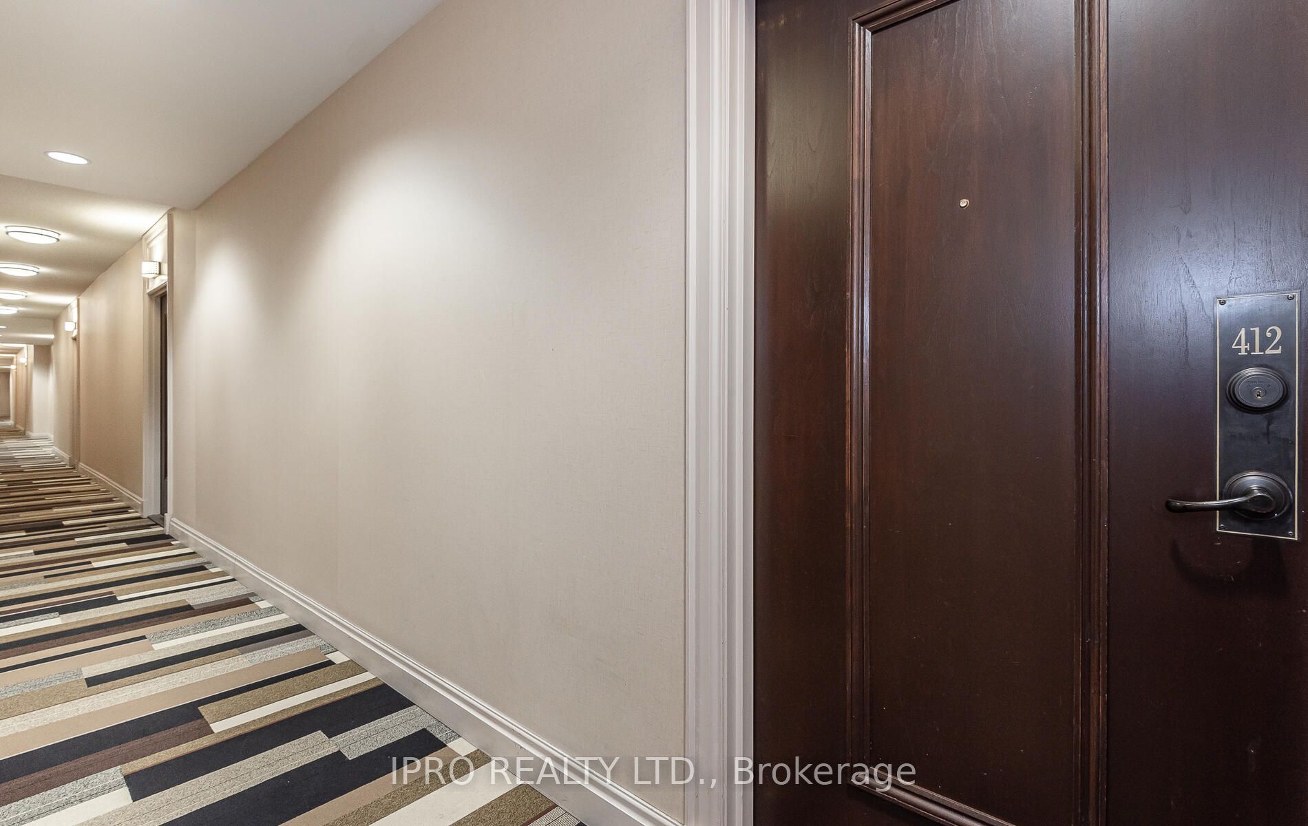 385 Prince Of Wales Dr, #412