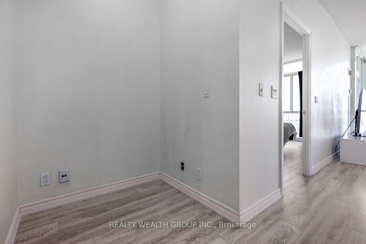 3939 Duke Of York Boulevard, #2505