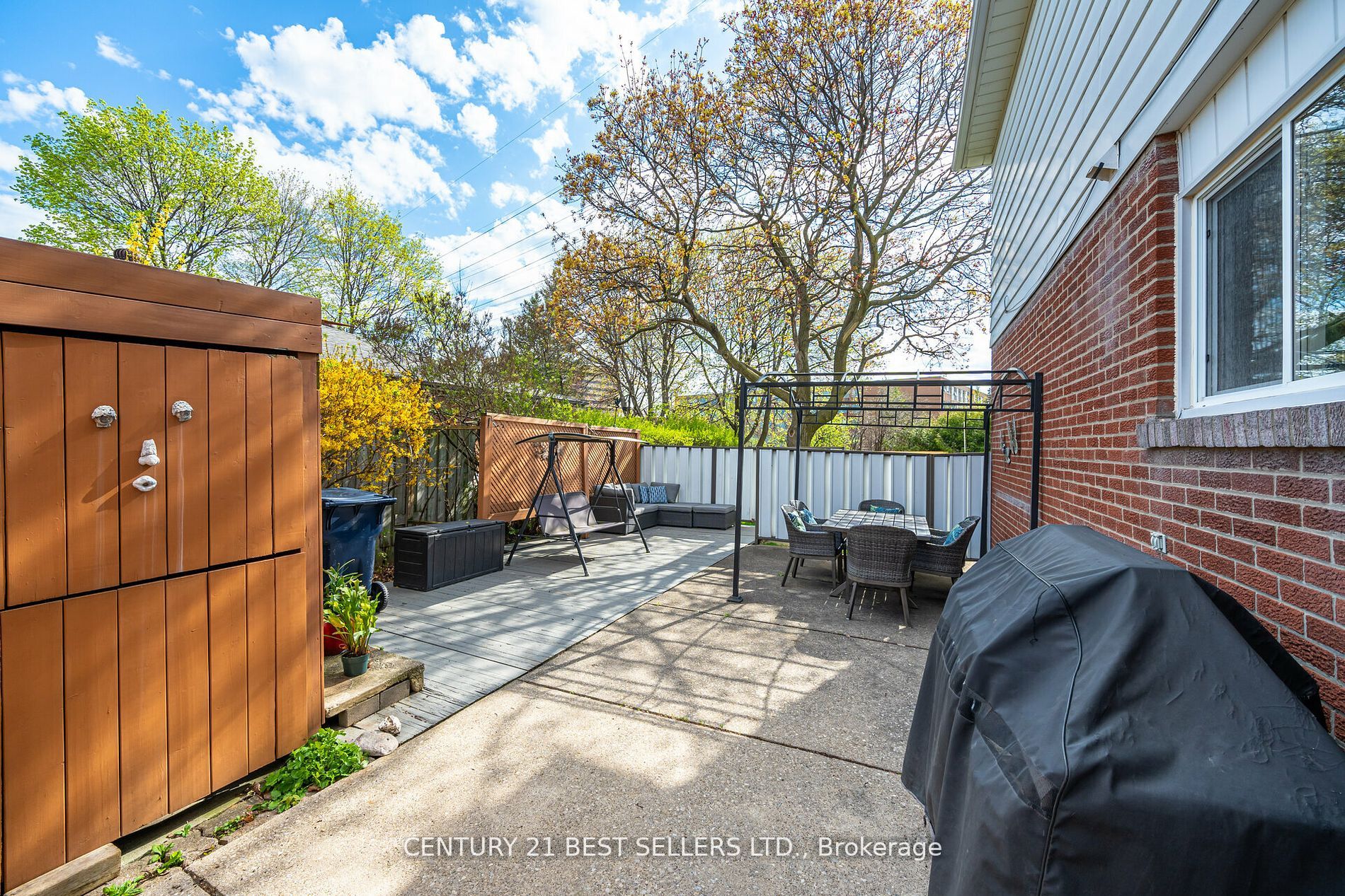 68 Lynmont Road