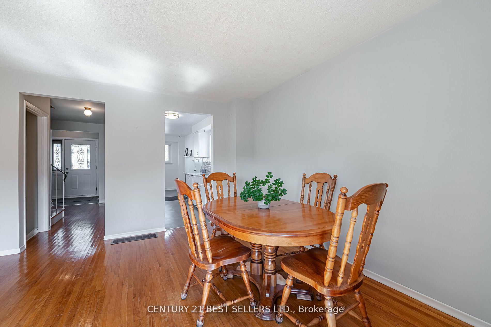 68 Lynmont Road