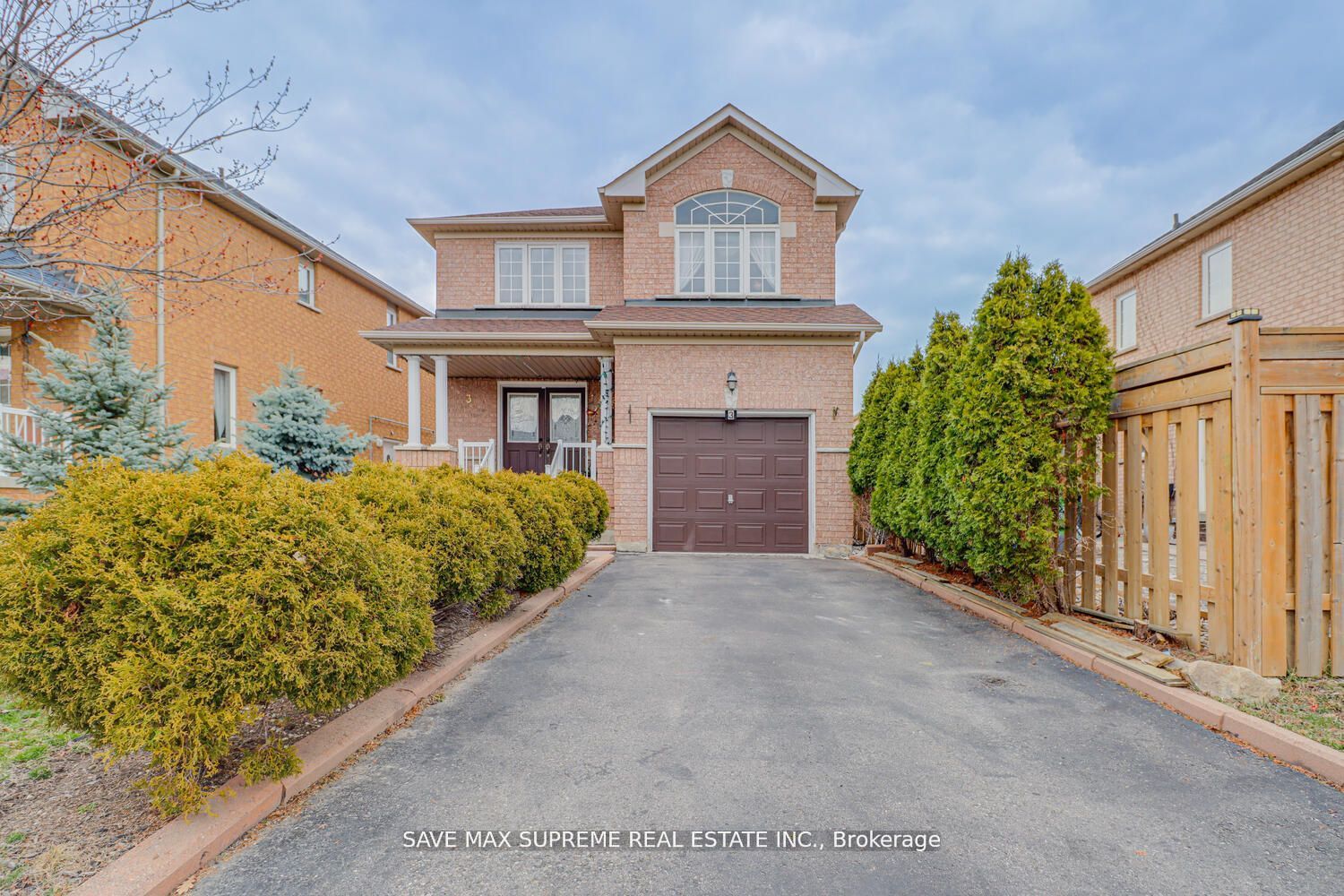 3 Treasure Dr