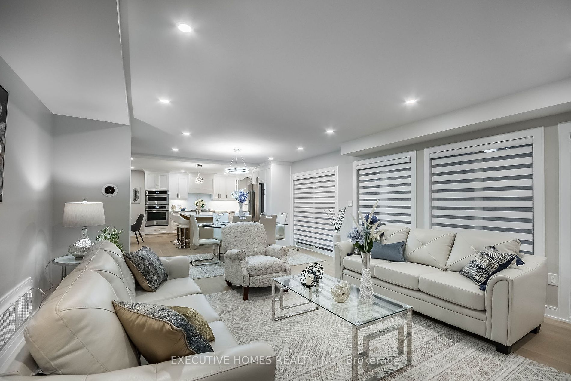 185 Hendrie Ave