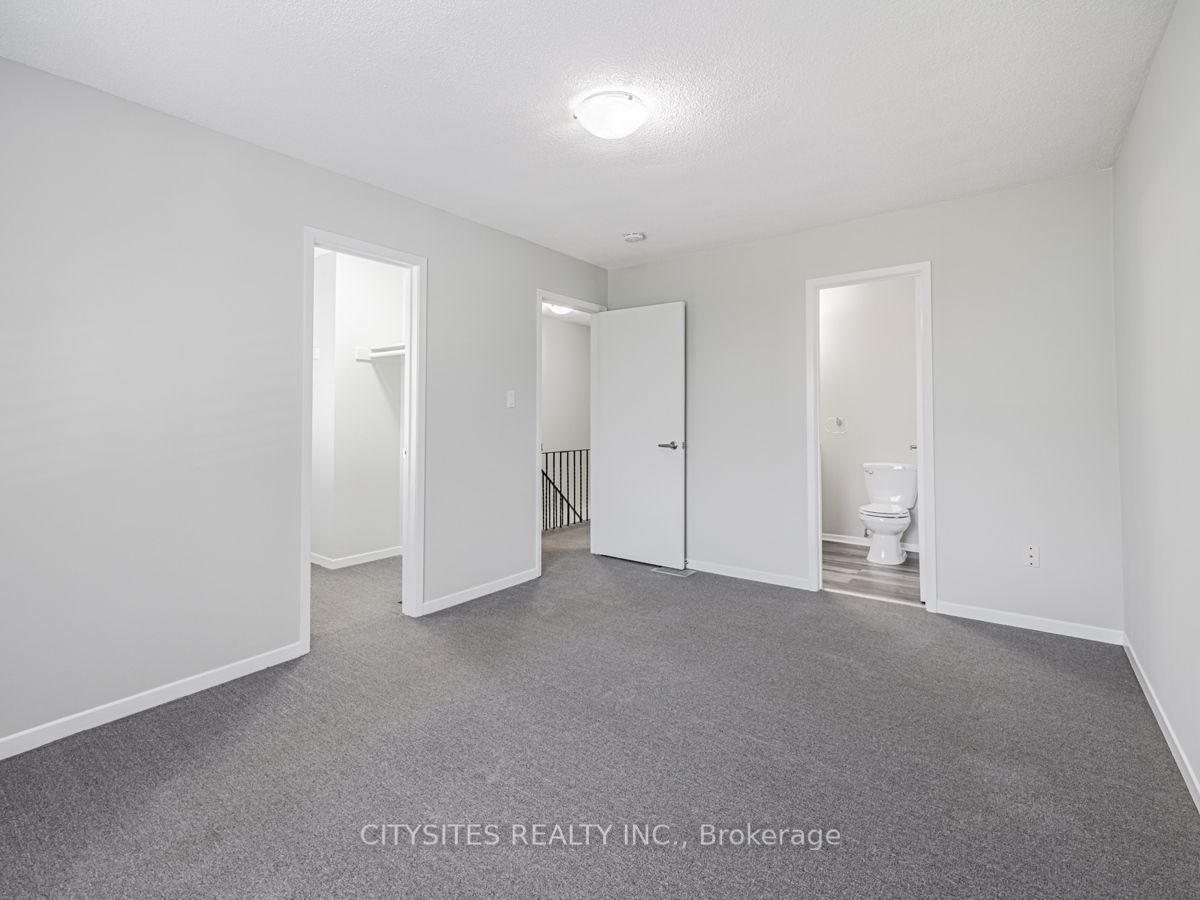 101 Foster Cres, #101