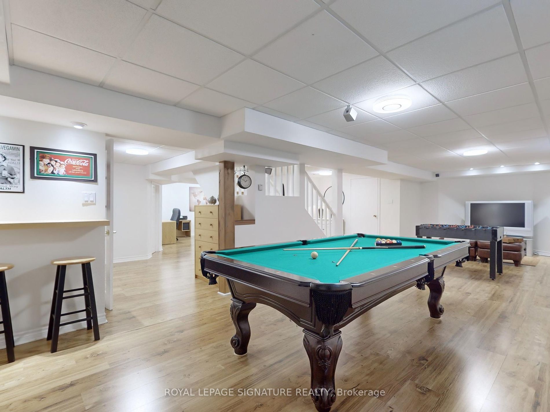 50 Curtis Dr