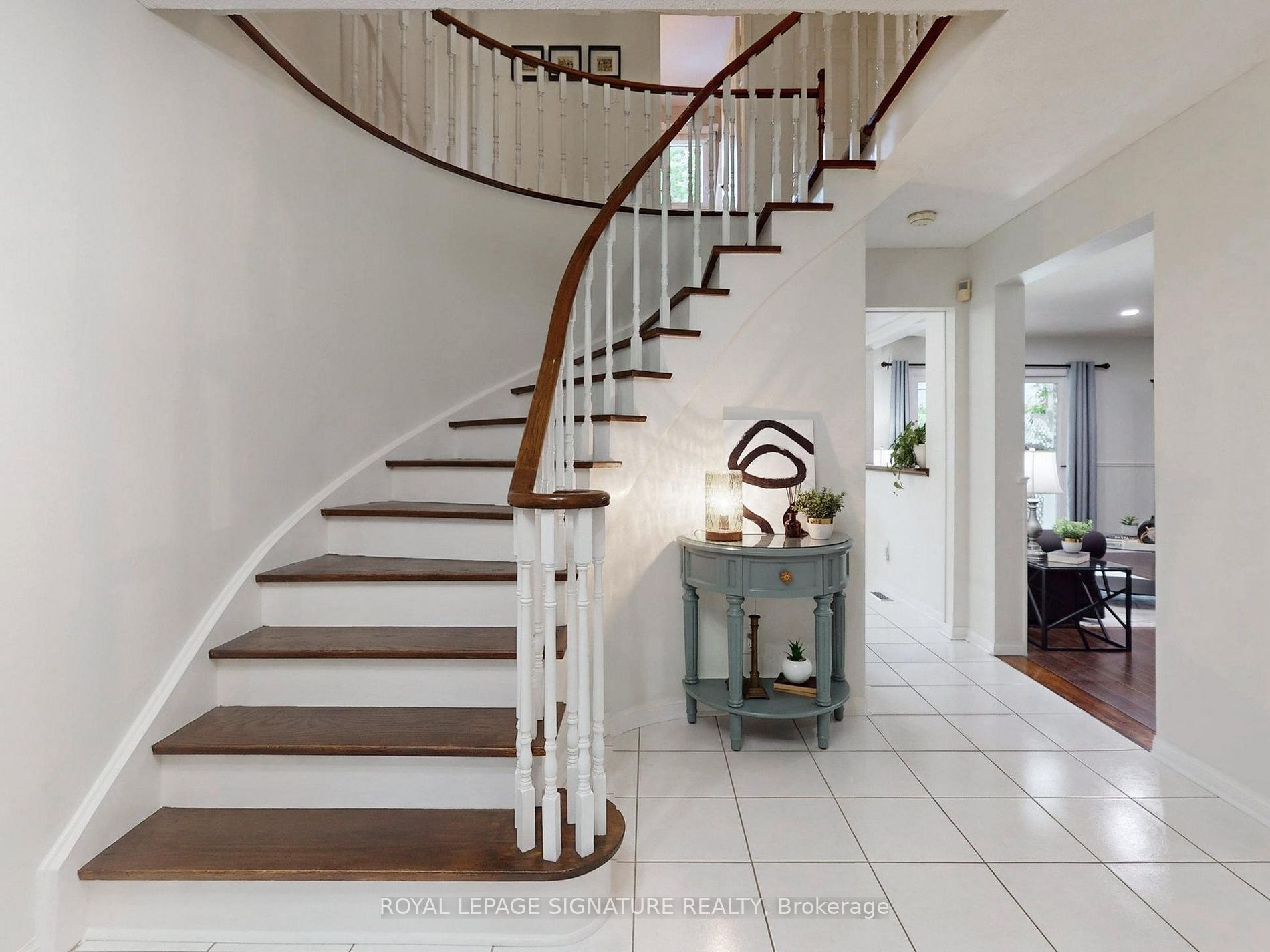 50 Curtis Dr