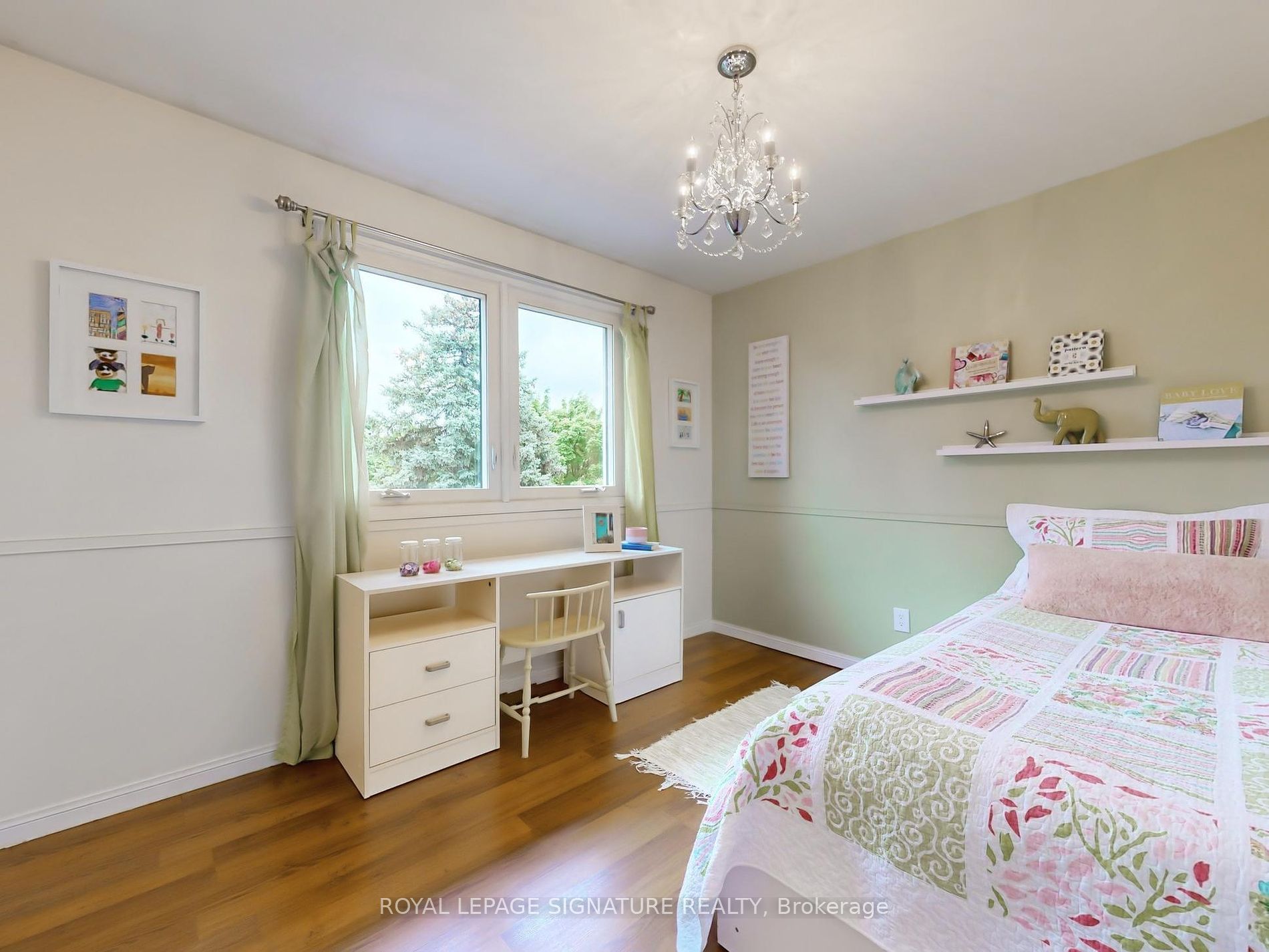 50 Curtis Dr