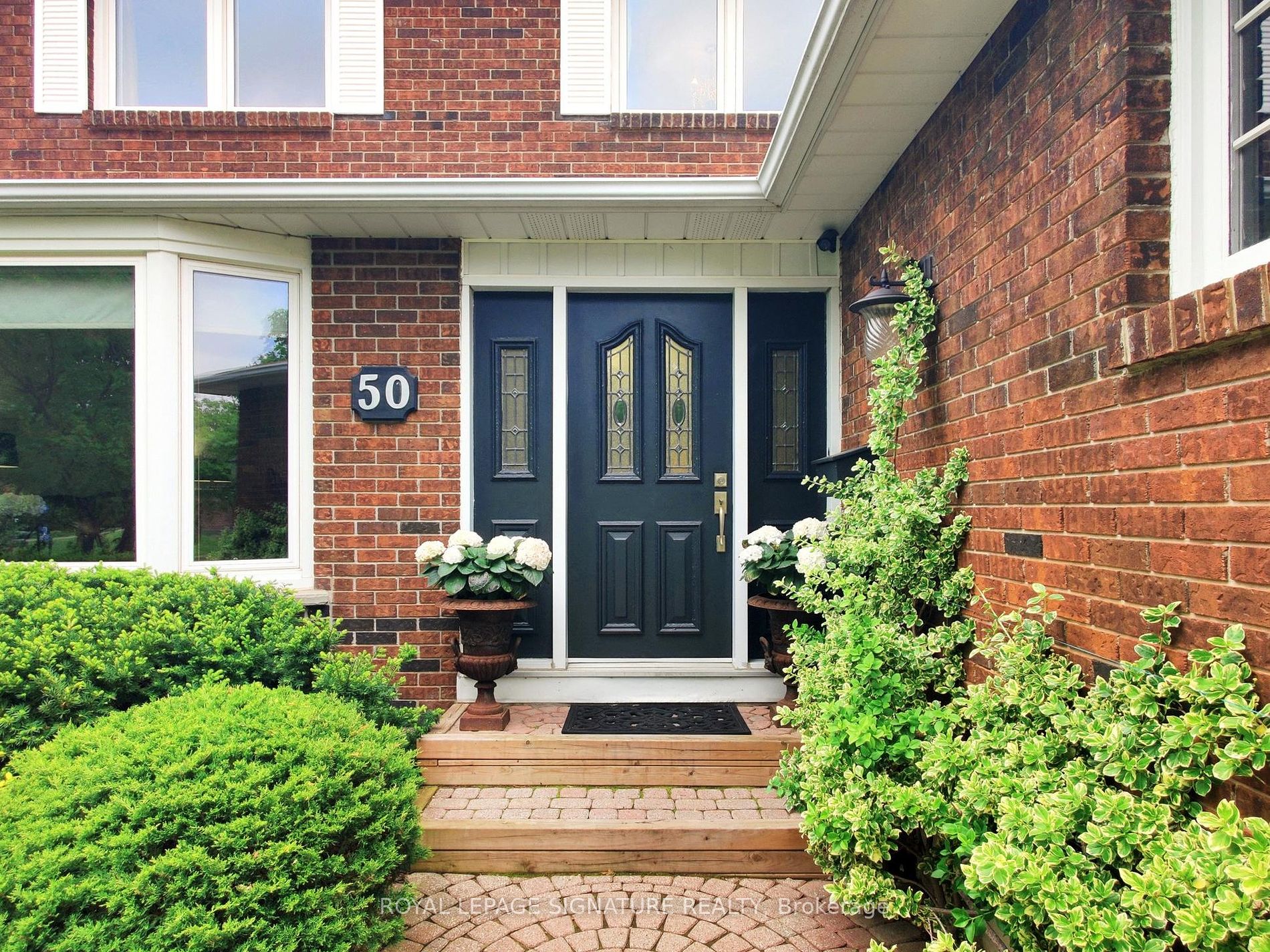 50 Curtis Dr