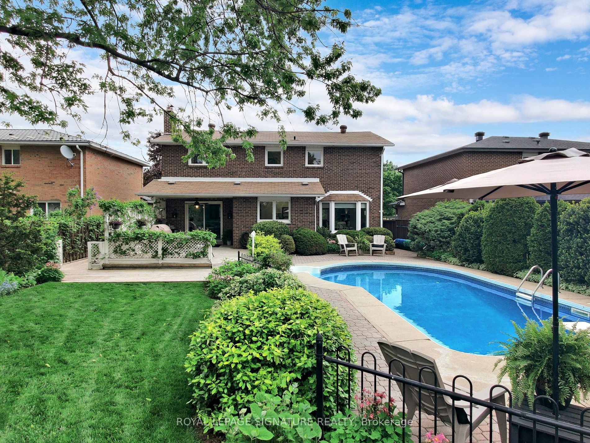 50 Curtis Dr
