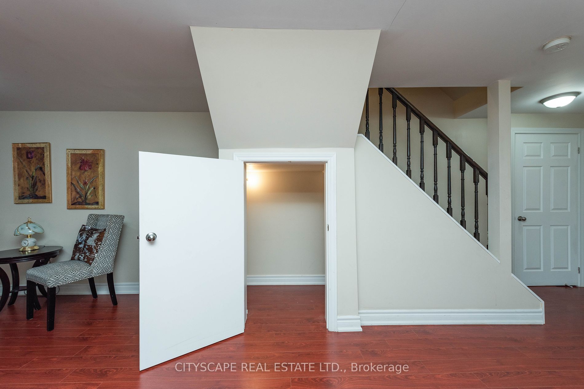 5033 Dubonet Dr